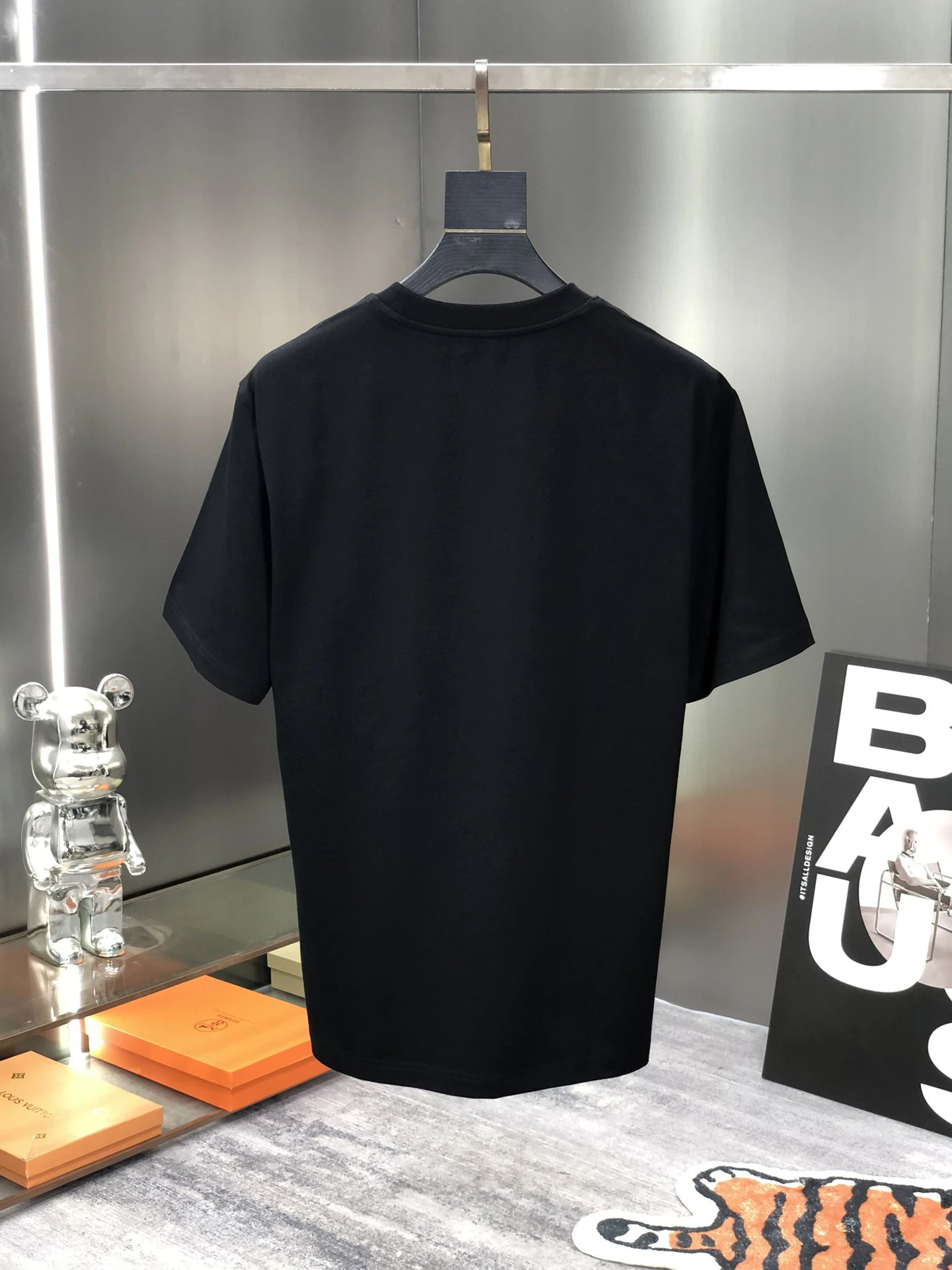 Burberry Black Floral Print Men's Cotton T-Shirt