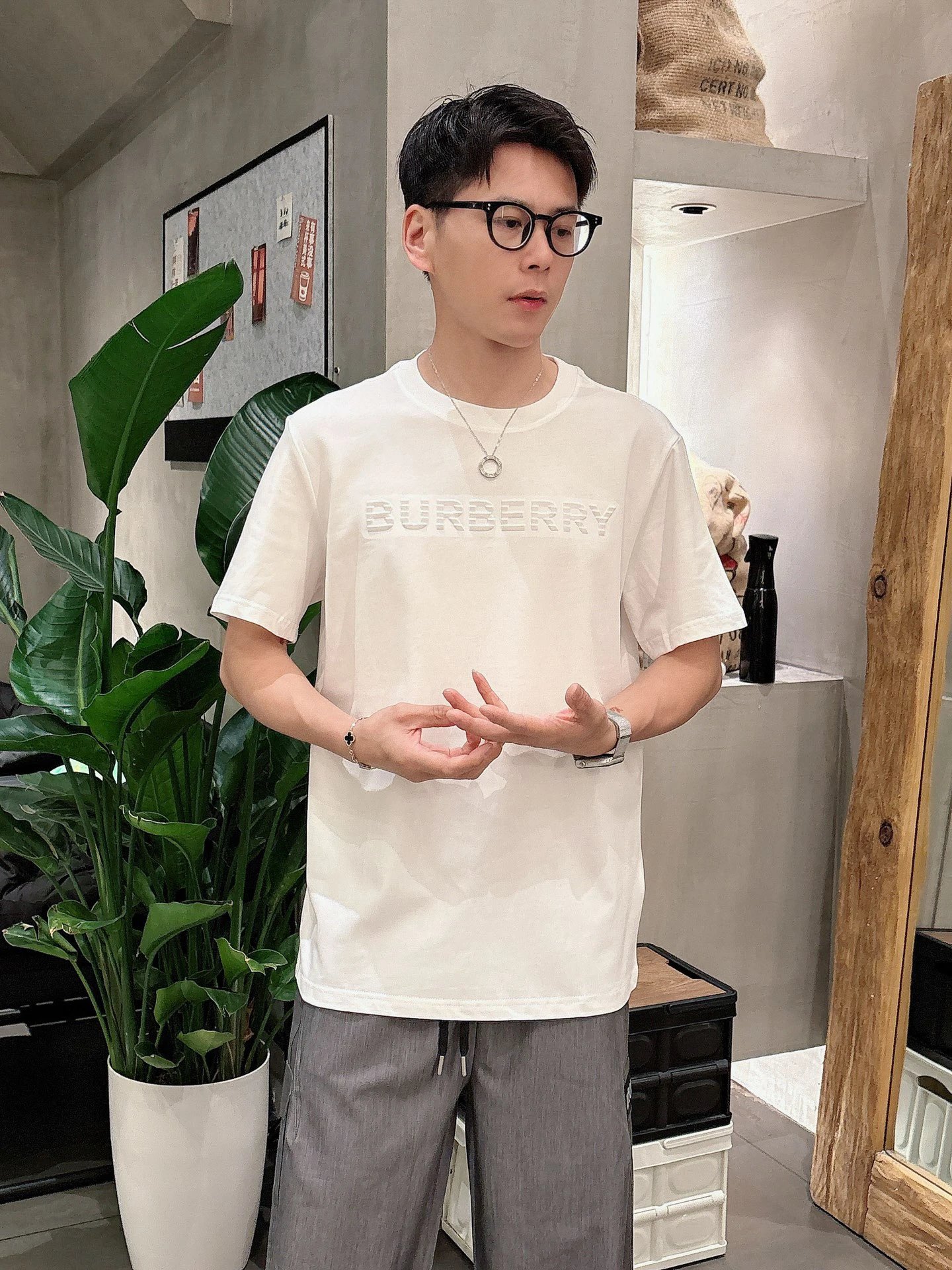 Burberry Men Classic White Cotton Logo T-Shirt