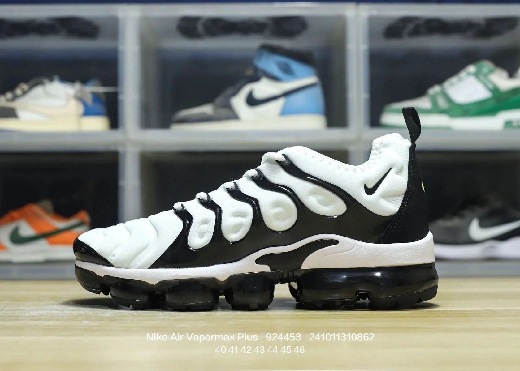 TNS white and black stripes