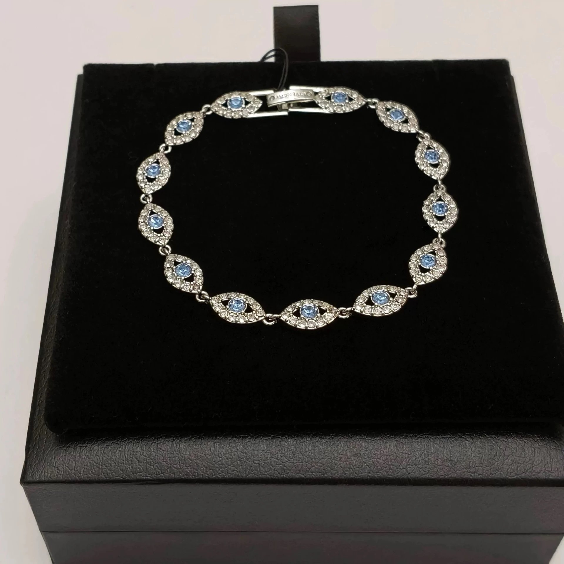 High quality bracelet, female angel's eye love series, crystal bracelet, holiday gift, classic and versatile