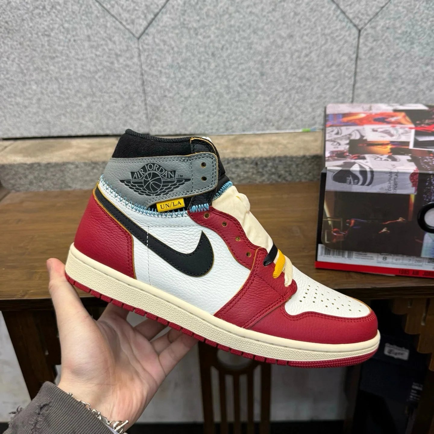 UN splice gray red HV8563-600