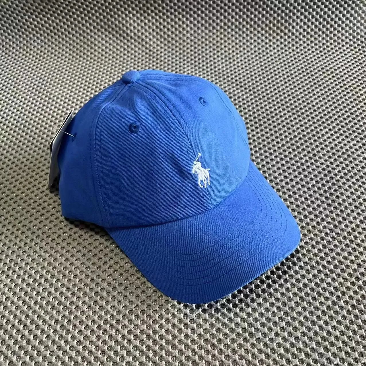Color blue polo