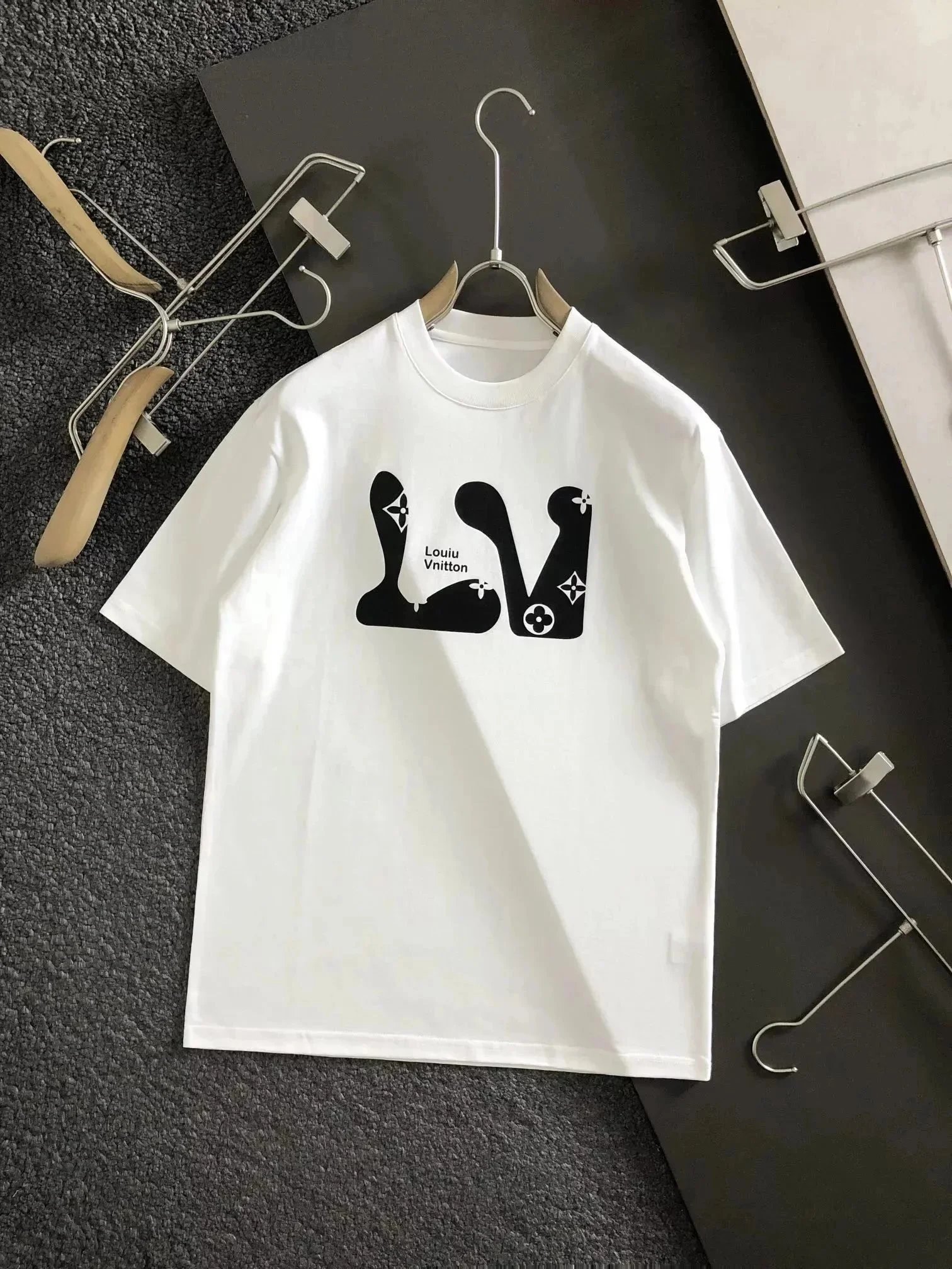 Louis Vuitton（LV）