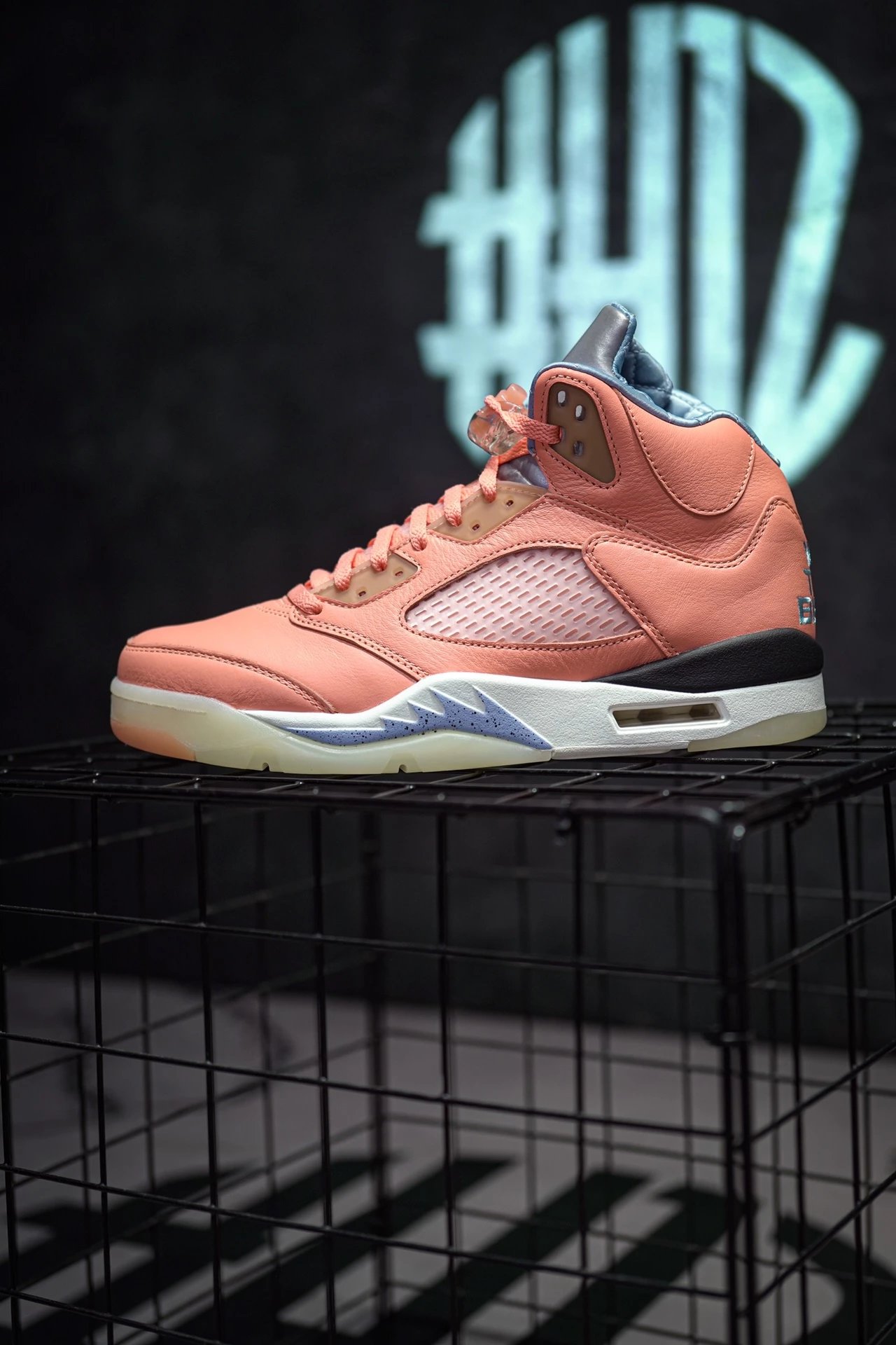 N538470【外贸版 DJ Khaled x Air Jordan 5 "Crimson Bliss" 橙】  采用头层皮革鞋面  正确3M反光鞋舌 货号：DV4982-641 尺码:40-47.5