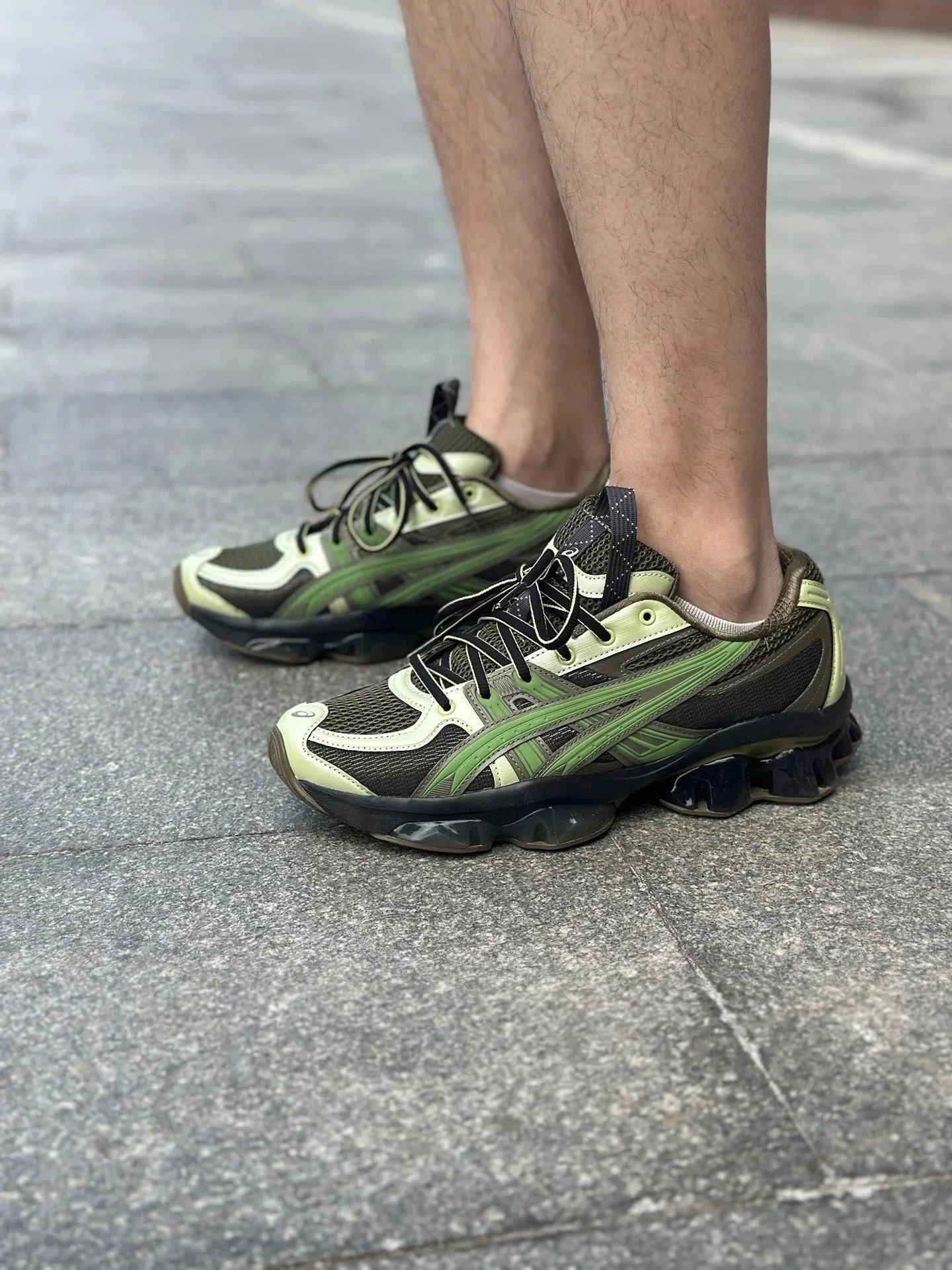 ASICS GEL-NIMBUS 10.1 Low-Top Running Sneaker