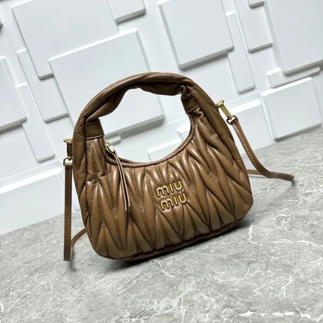 Women's Shoulder Bag photo 6