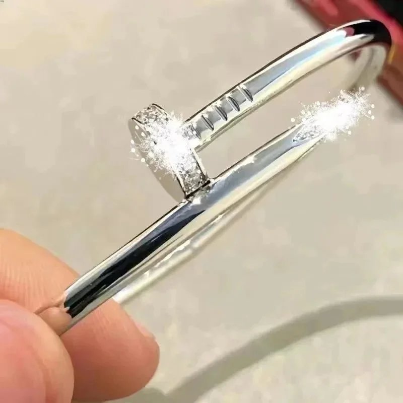 (Rough Version) White Gold with Diamonds