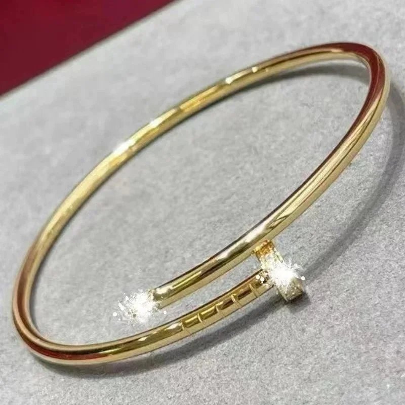 (Fine version) Gold color with diamonds
