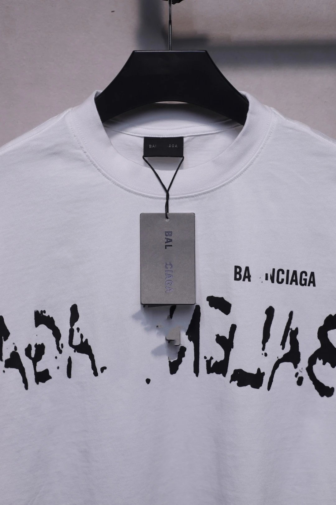 Graffiti Logo Cotton Tee Unisex Top Jet Black - Gallery Image 5 - Detailed View