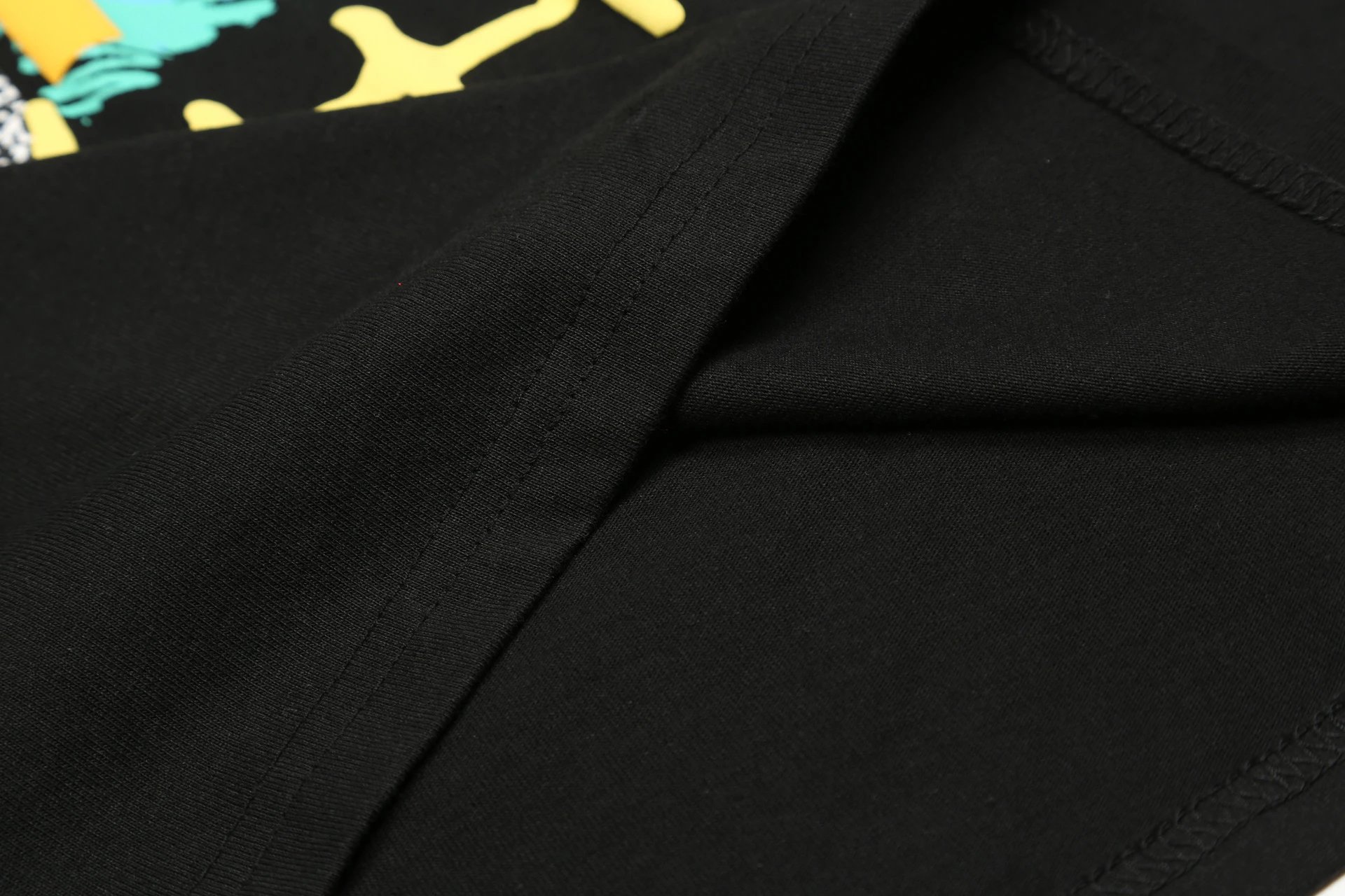 Vintage Graphic Streetwear Cotton T-Shirt Black - Gallery Image 10 - Detailed View