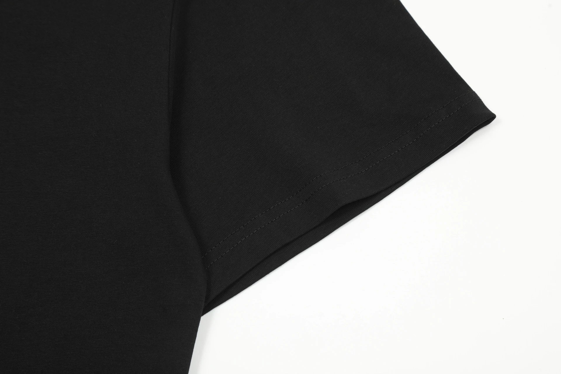 Vintage Graphic Handprint Tee Ivory Black - Gallery Image 9 - Detailed View