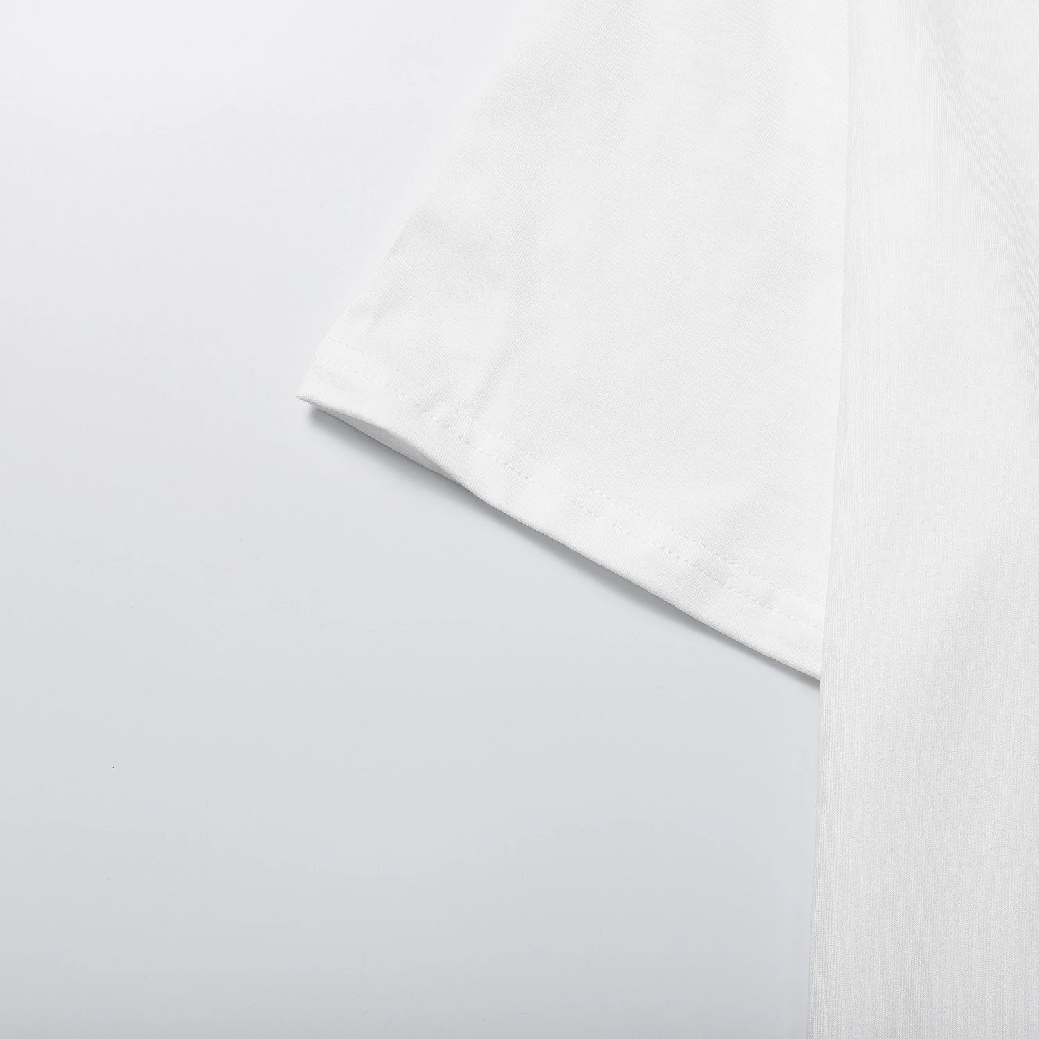 Cracked Print High Street T-Shirt in Charcoal - Gallery Image 11 - Detailed View