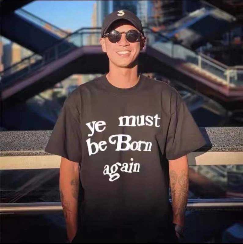 High Street Tee Black - Gallery Image 3 - Detailed View