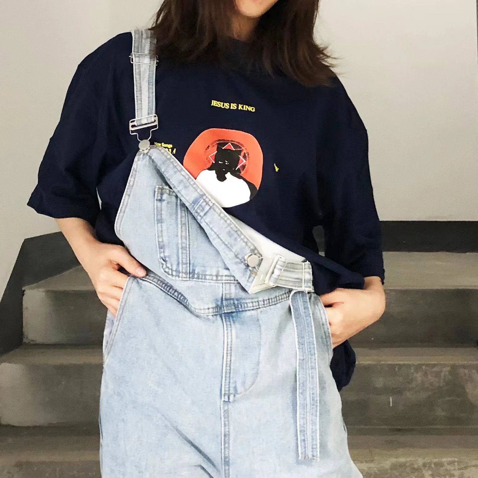 Streetwear Graphic Oversize Tee Midnight Navy - Gallery Image 7 - Detailed View