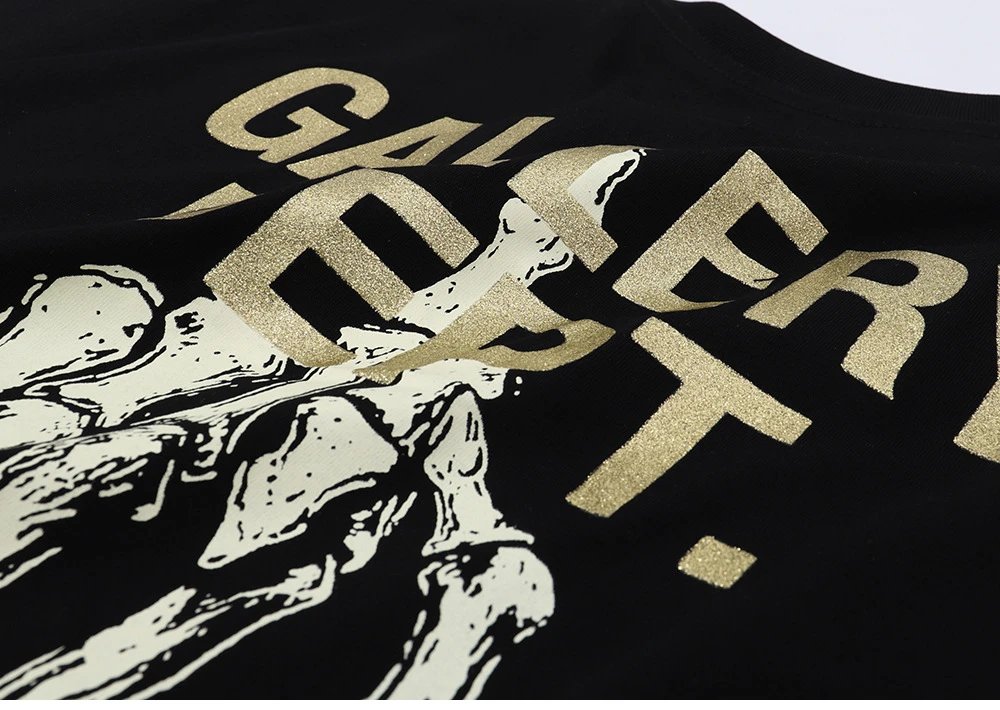 Gallery Dept Skull Hand Gold Tee Black - Gallery Image 8 - Detailed View