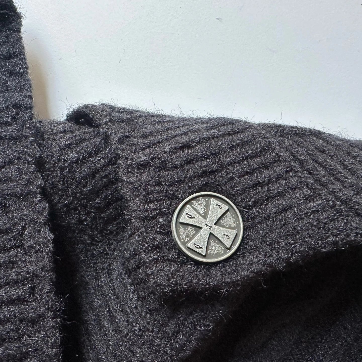 ERD Distressed Loose Cardigan Multicolor - Gallery Image 12 - Detailed View