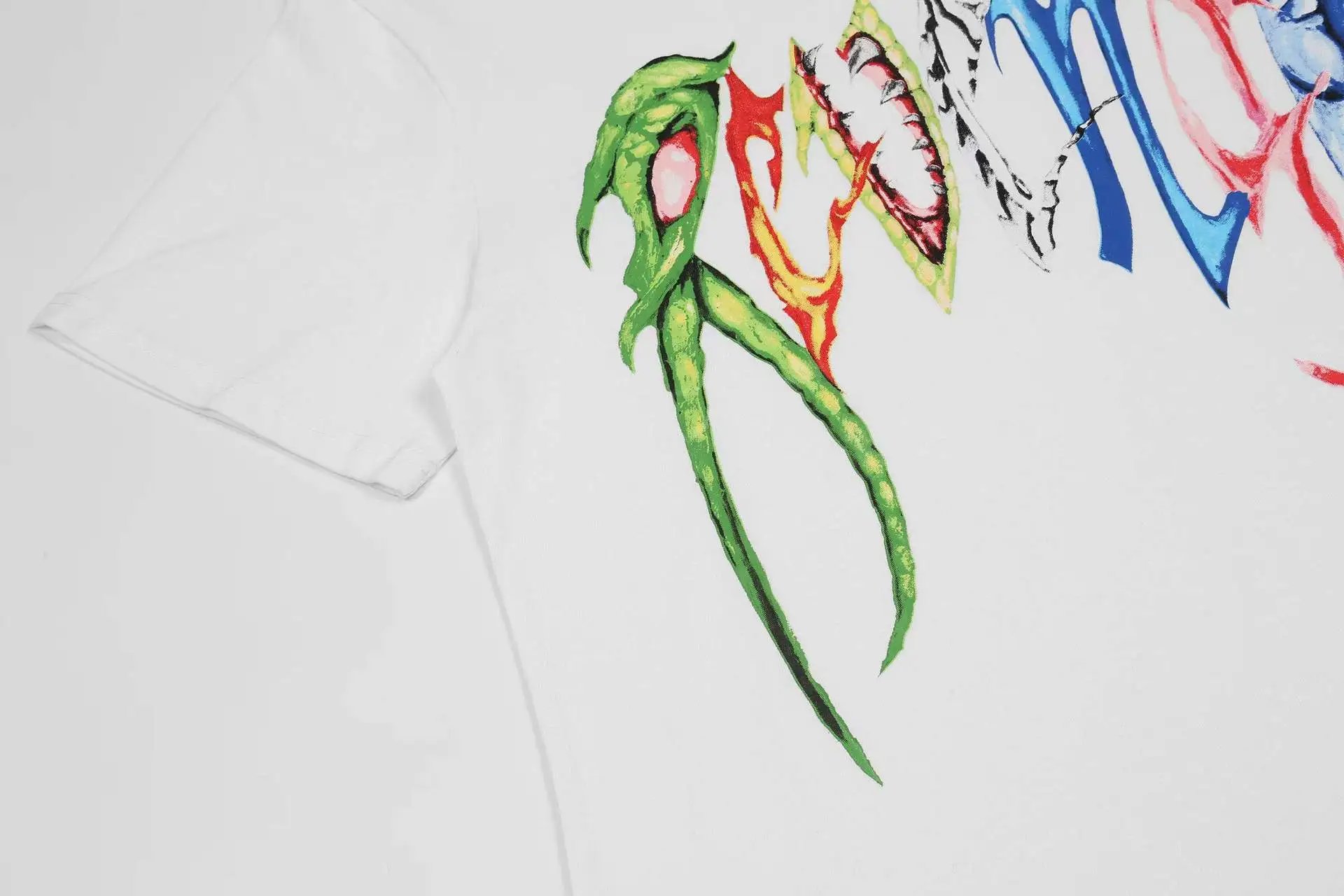 High Street Graphic Tee, Onyx - Gallery Image 7 - Detailed View