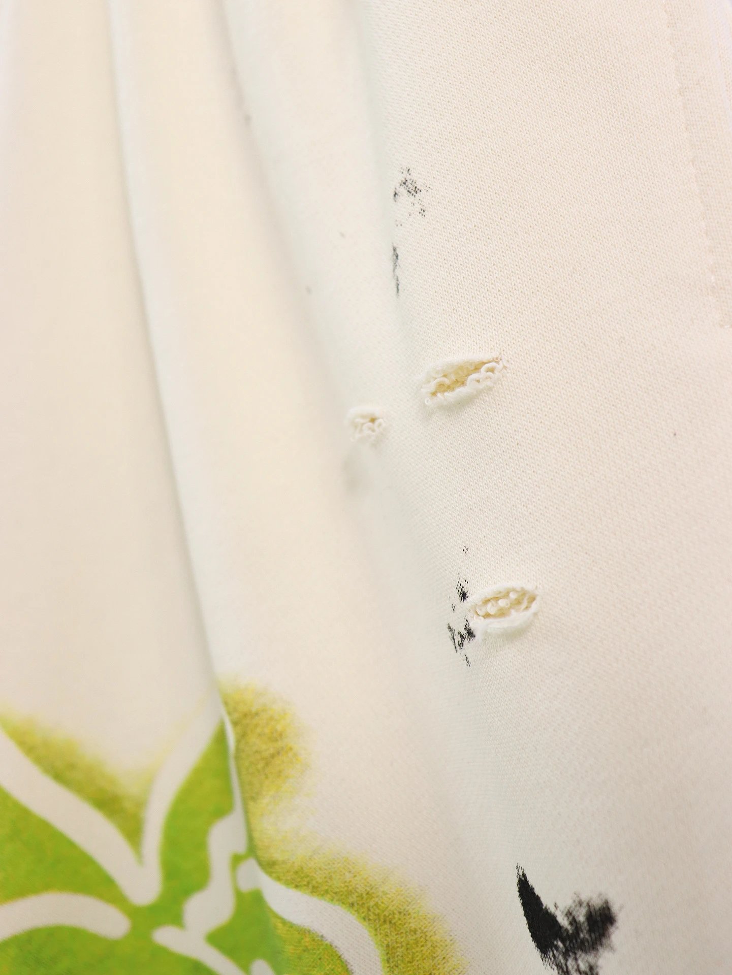 Graffiti Beach Sports Shorts Ivory - Gallery Image 8 - Detailed View