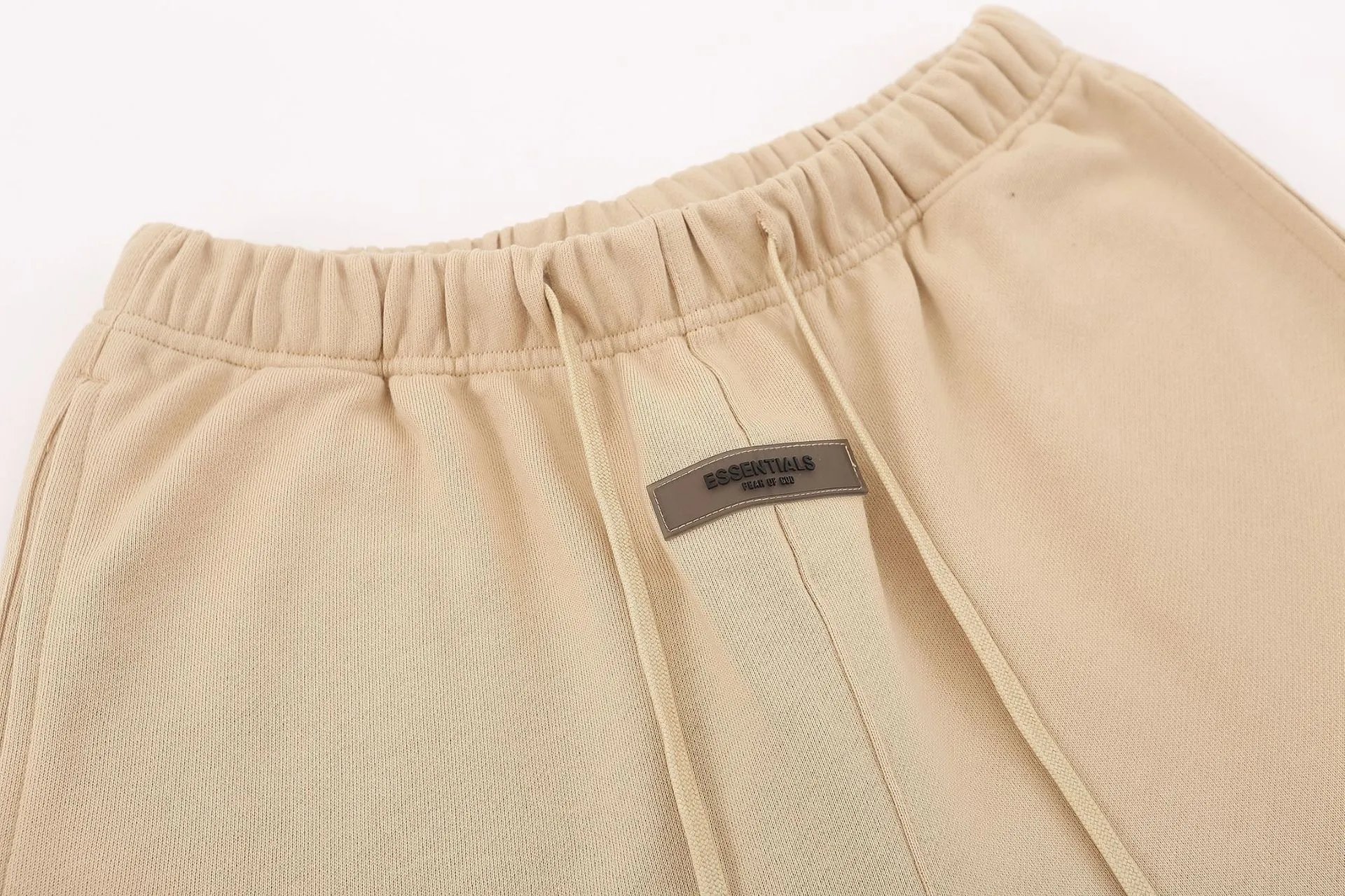 High Street Relaxed Shorts Espresso - Gallery Image 8 - Detailed View