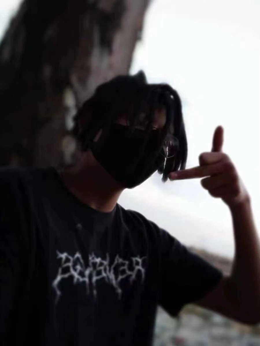 High Street Skull Print Tee Beige - Gallery Image 13 - Detailed View