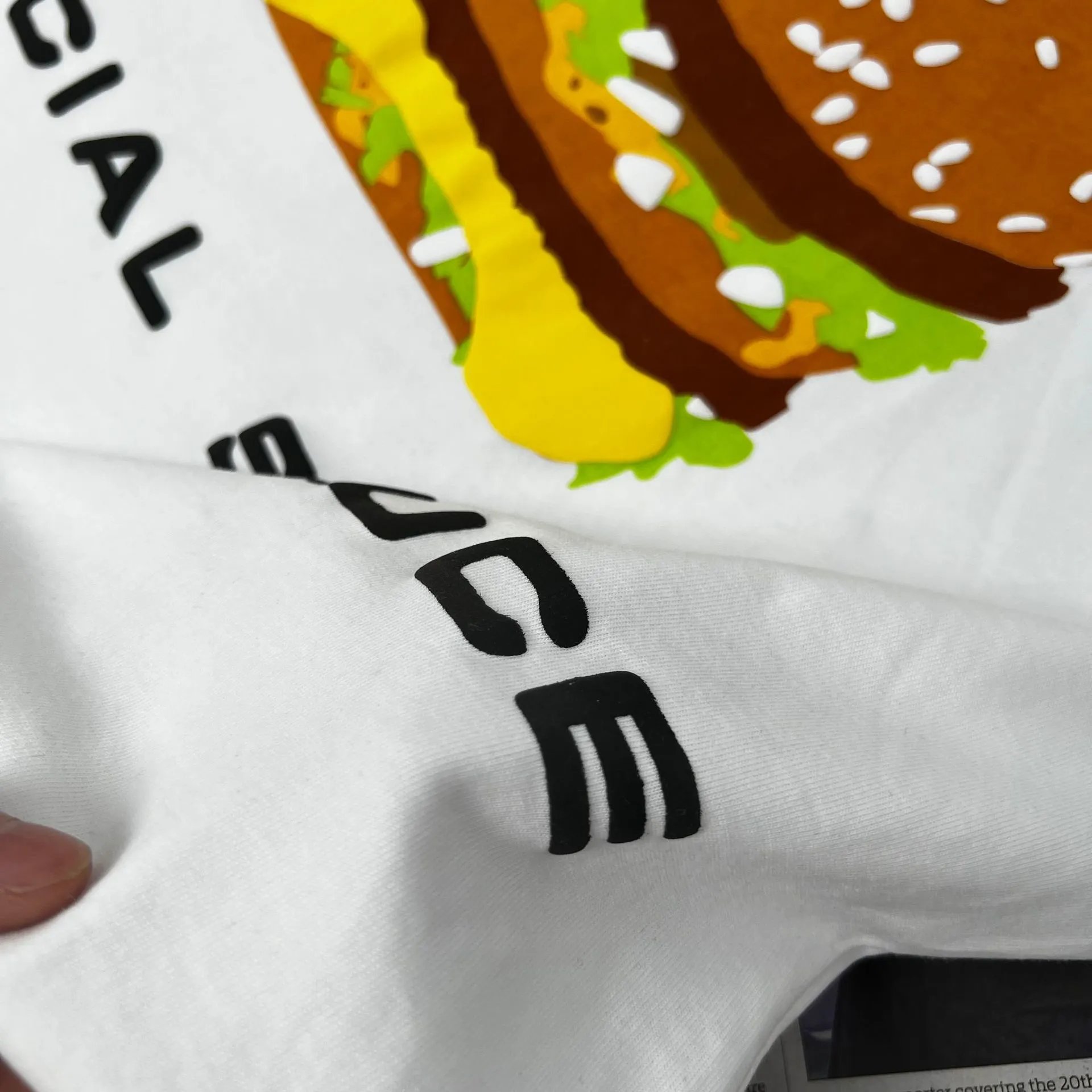 Graphic Cotton T-Shirt Ivory - Gallery Image 6 - Detailed View