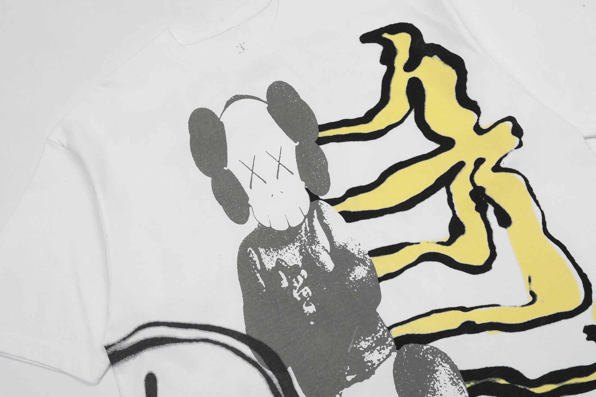 Streetwear Graphic Cotton Tee Ivory Yellow - Gallery Image 5 - Detailed View