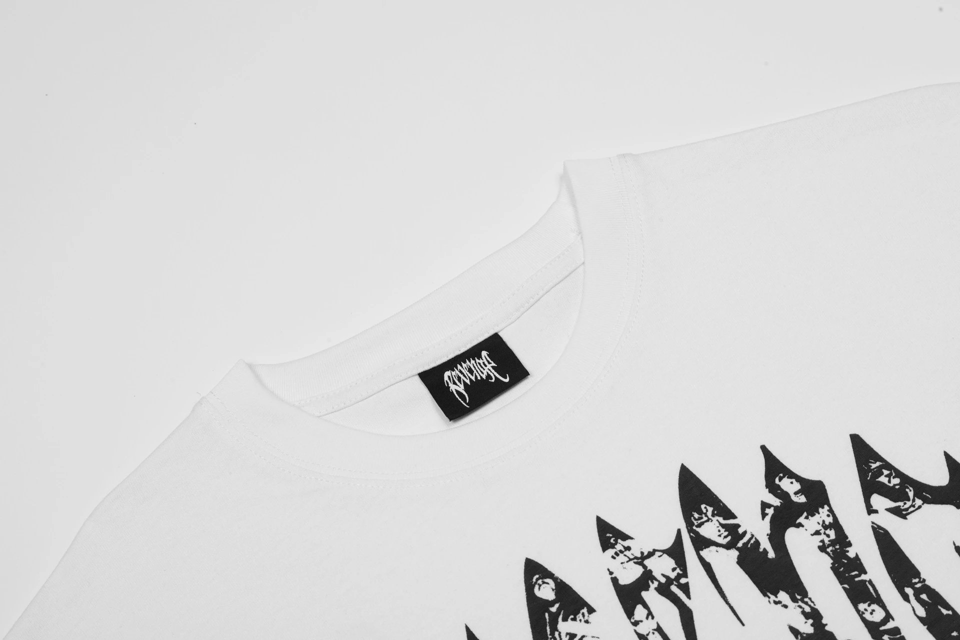 Streetwear Graphic Logo Tee Vintage Black/White - Gallery Image 6 - Detailed View