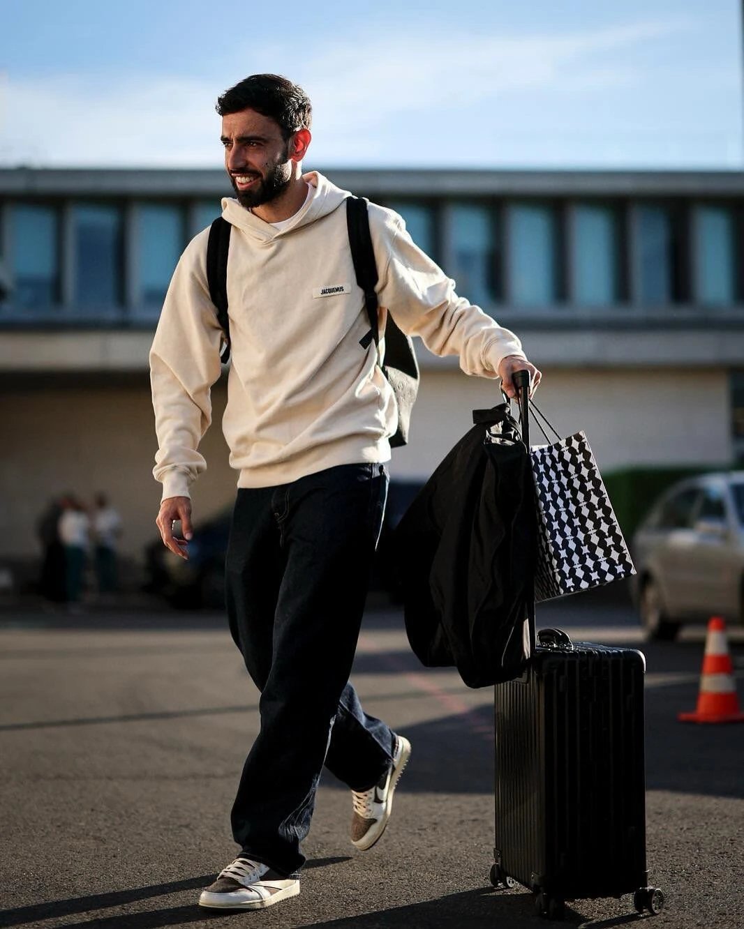 Jacquemus Embroidered Logo Hoodie Multicolor - Gallery Image 11 - Detailed View