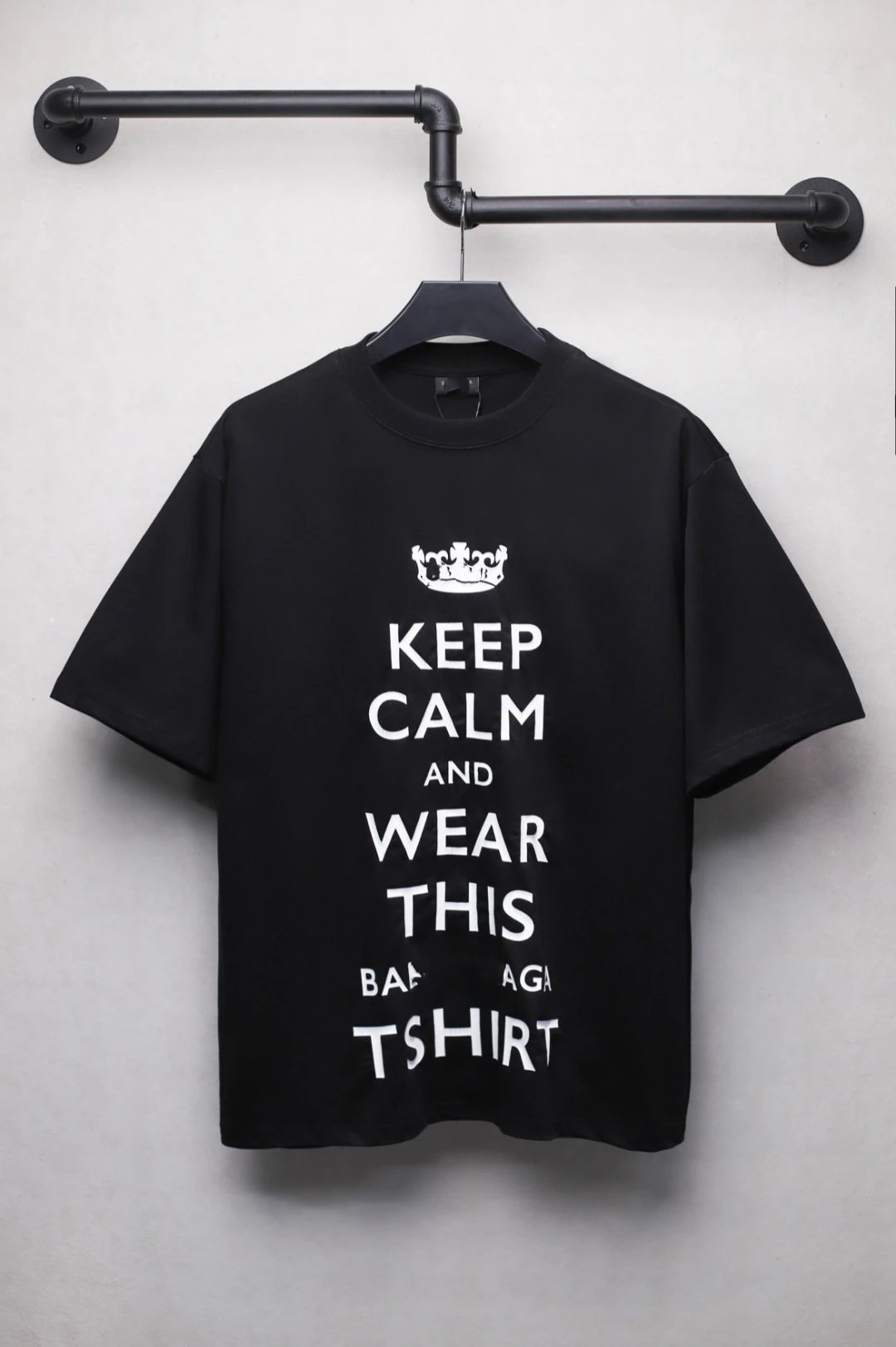 Balenciaga Crown Slogan Tee Black - Balenciaga - Cnfans - $28.39