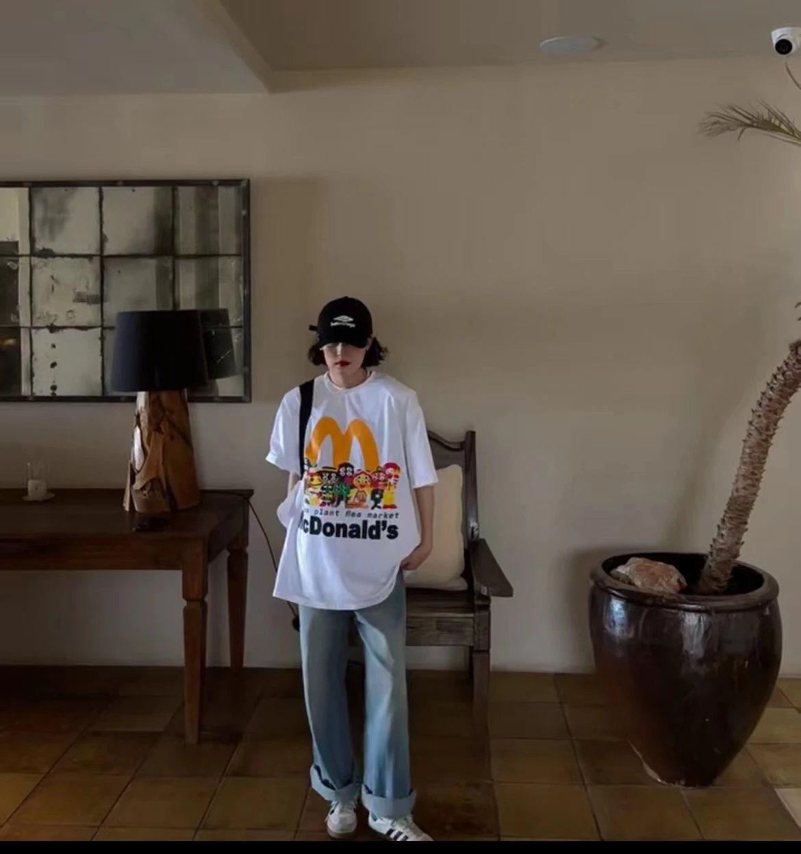 High Street Graphic Tee Snow White - Gallery Image 7 - Detailed View