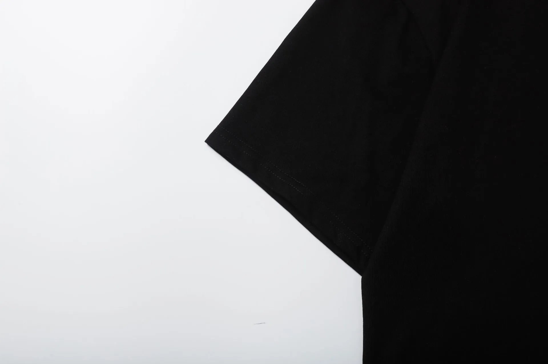 Street Daisy Graphic Cotton Tee Black - Gallery Image 5 - Detailed View