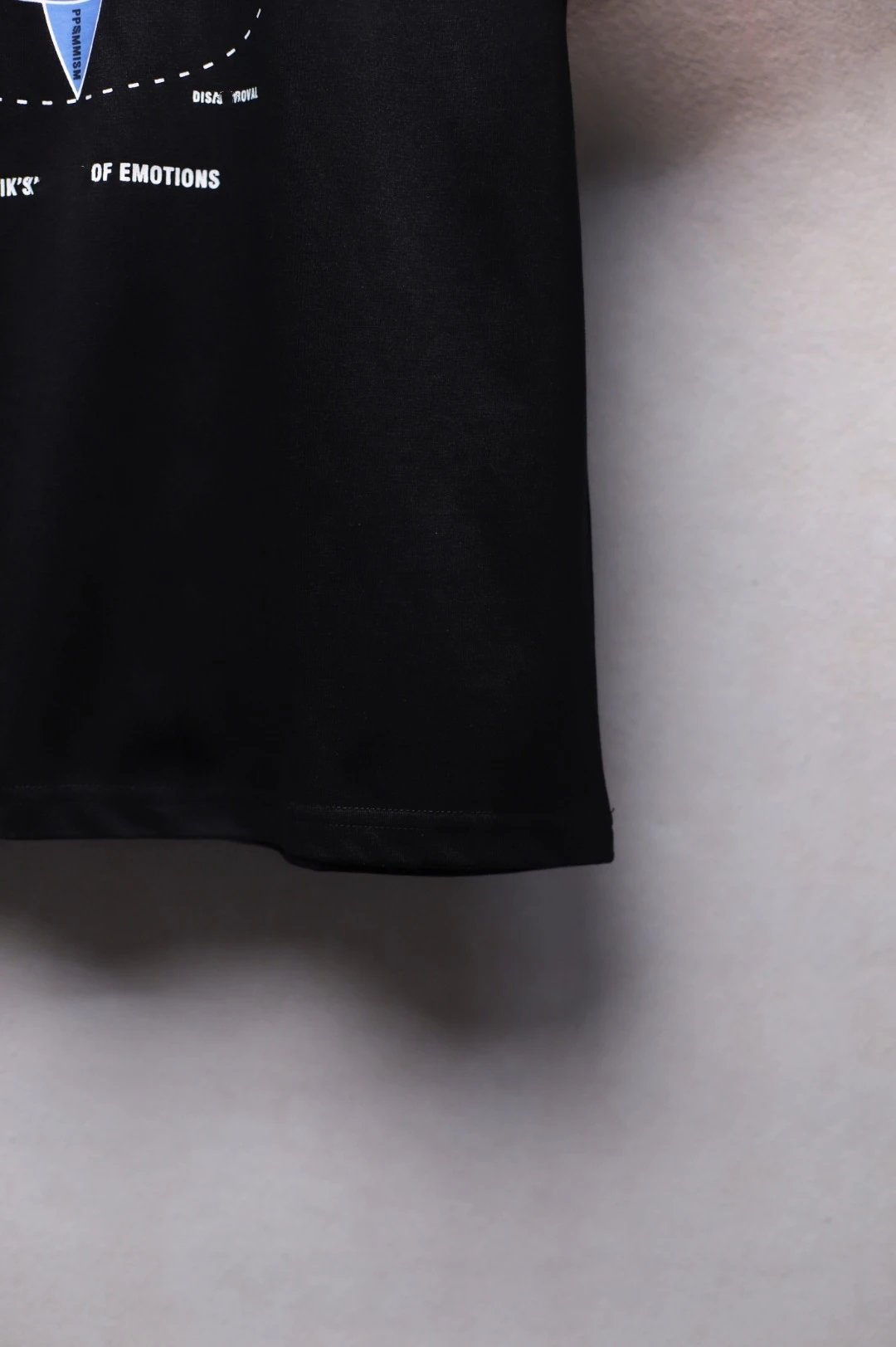 B Compass Graphic Black T-Shirt - Gallery Image 6 - Detailed View