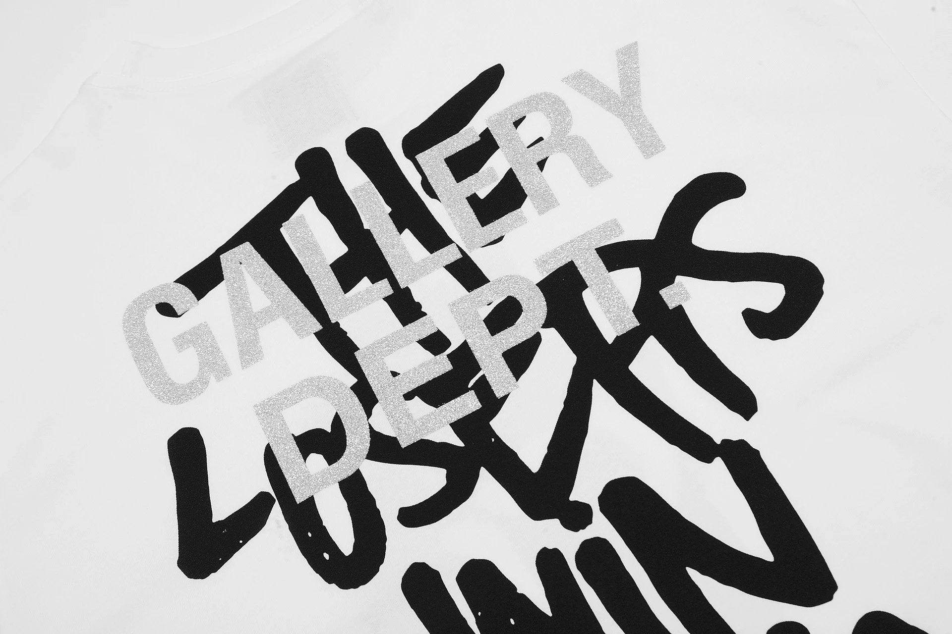 Gallery Dept Strawberry Printed T-shirt White - Gallery Image 4 - Detailed View