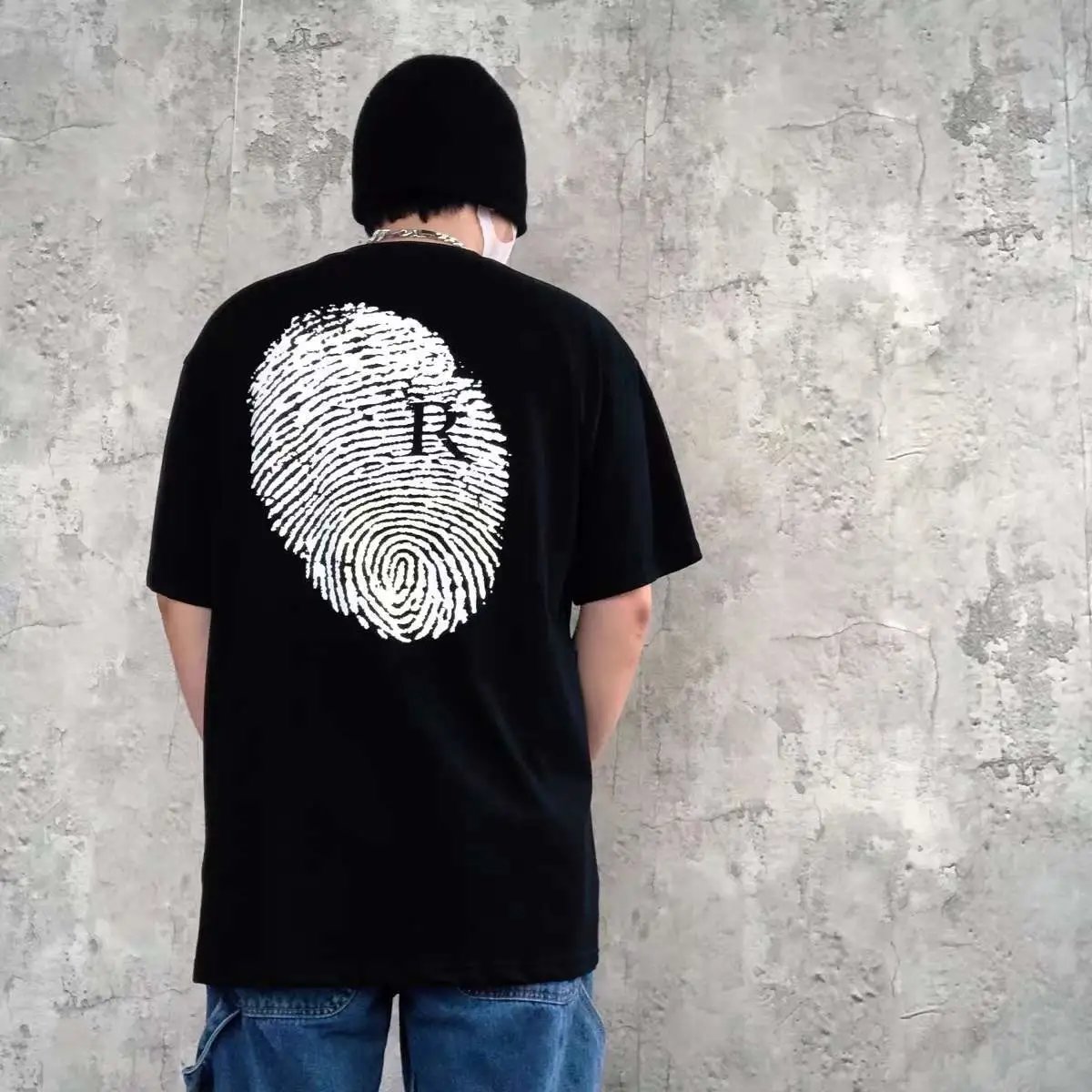 Graphic Tee Fingerprint Black - Gallery Image 14 - Detailed View