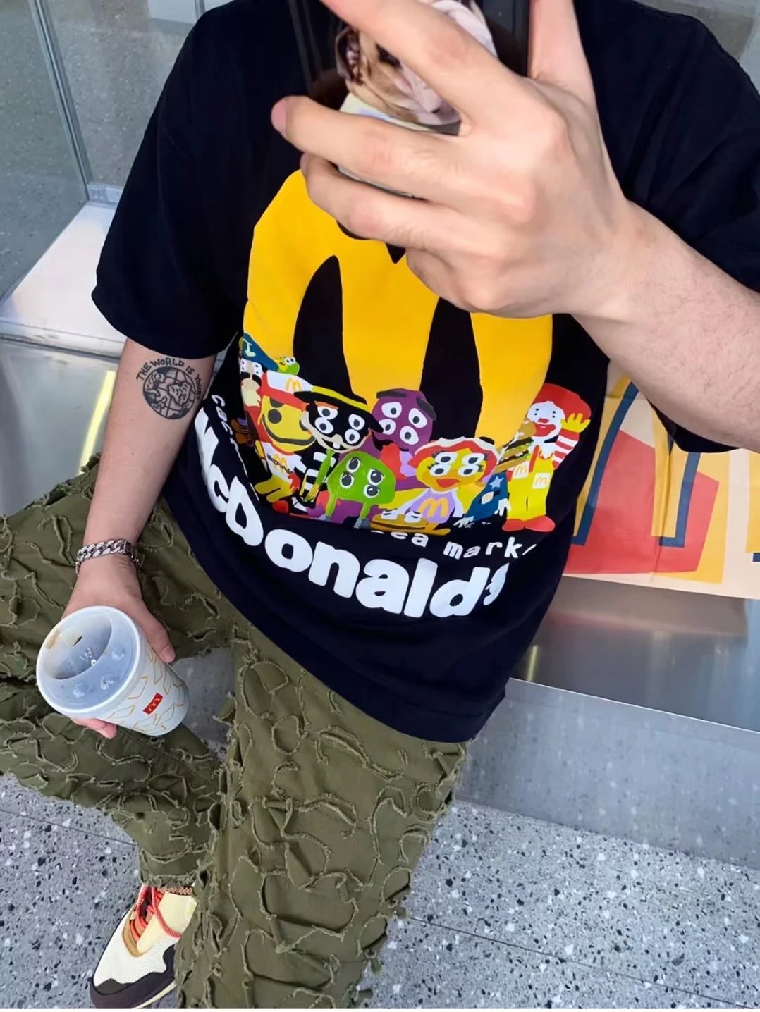 High Street Graphic Tee Snow White - Gallery Image 9 - Detailed View