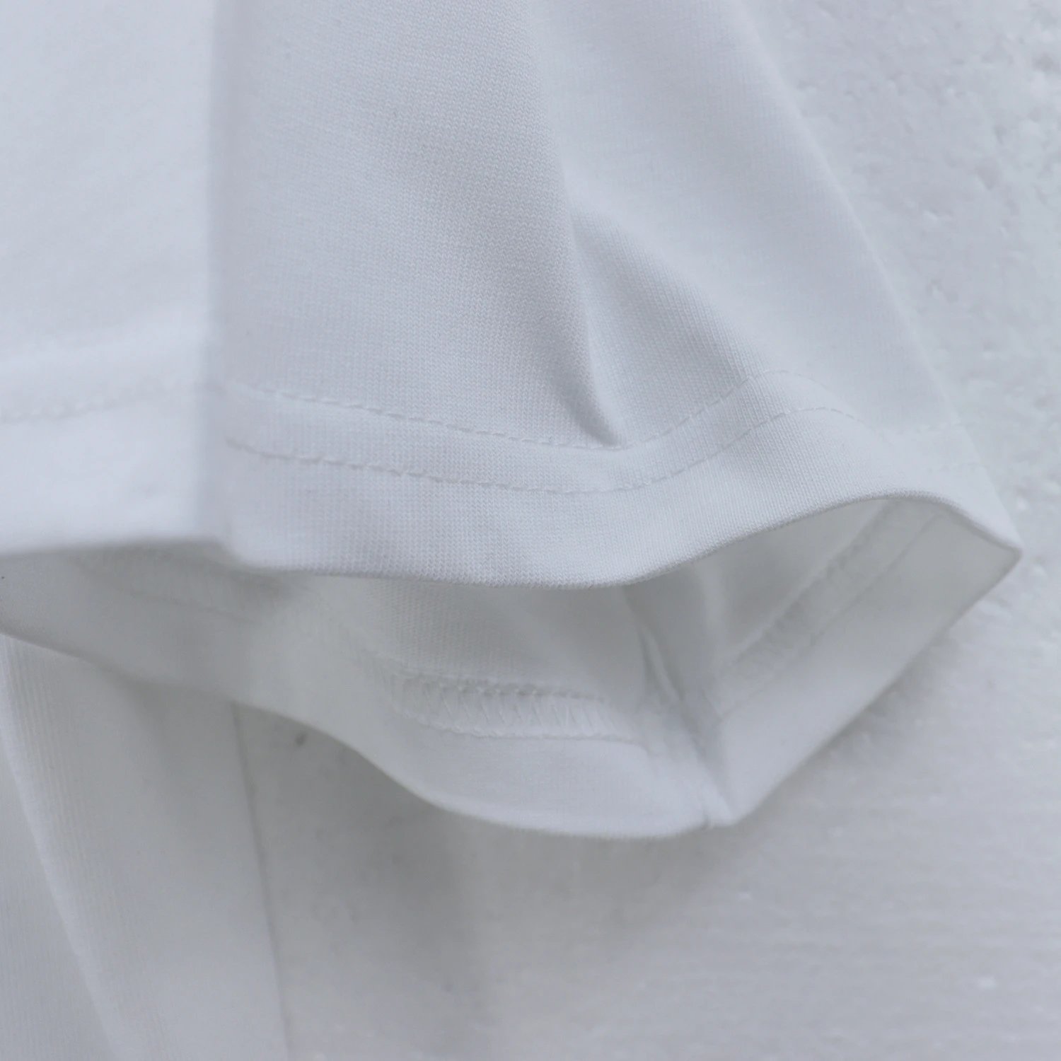 Amiri T-Shirt with Logo Print Black - Gallery Image 12 - Detailed View