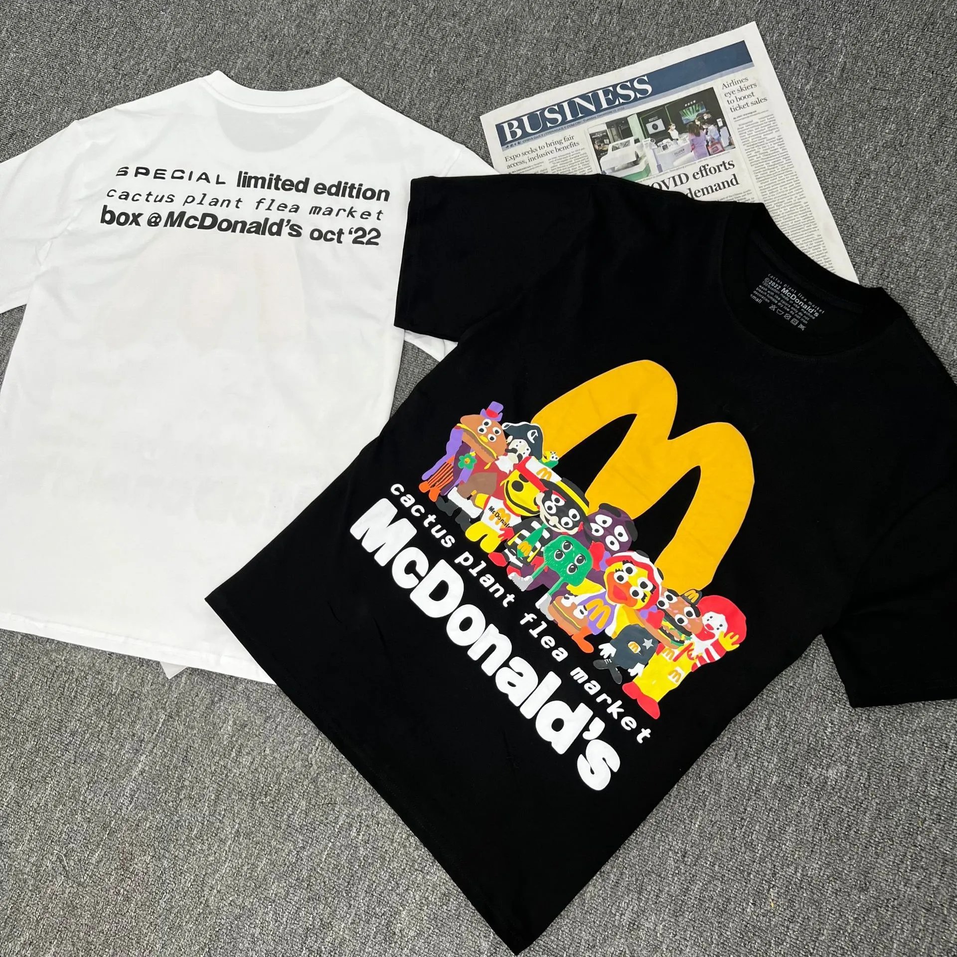 High Street Graphic Tee Snow White - Gallery Image 1 - Detailed View