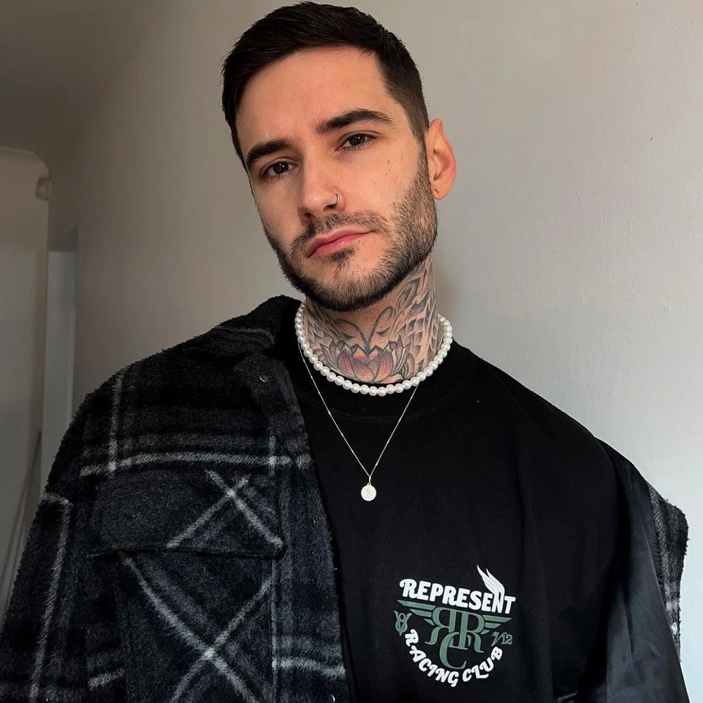 Represent Logo Tee - Multi Color - Gallery Image 5 - Detailed View