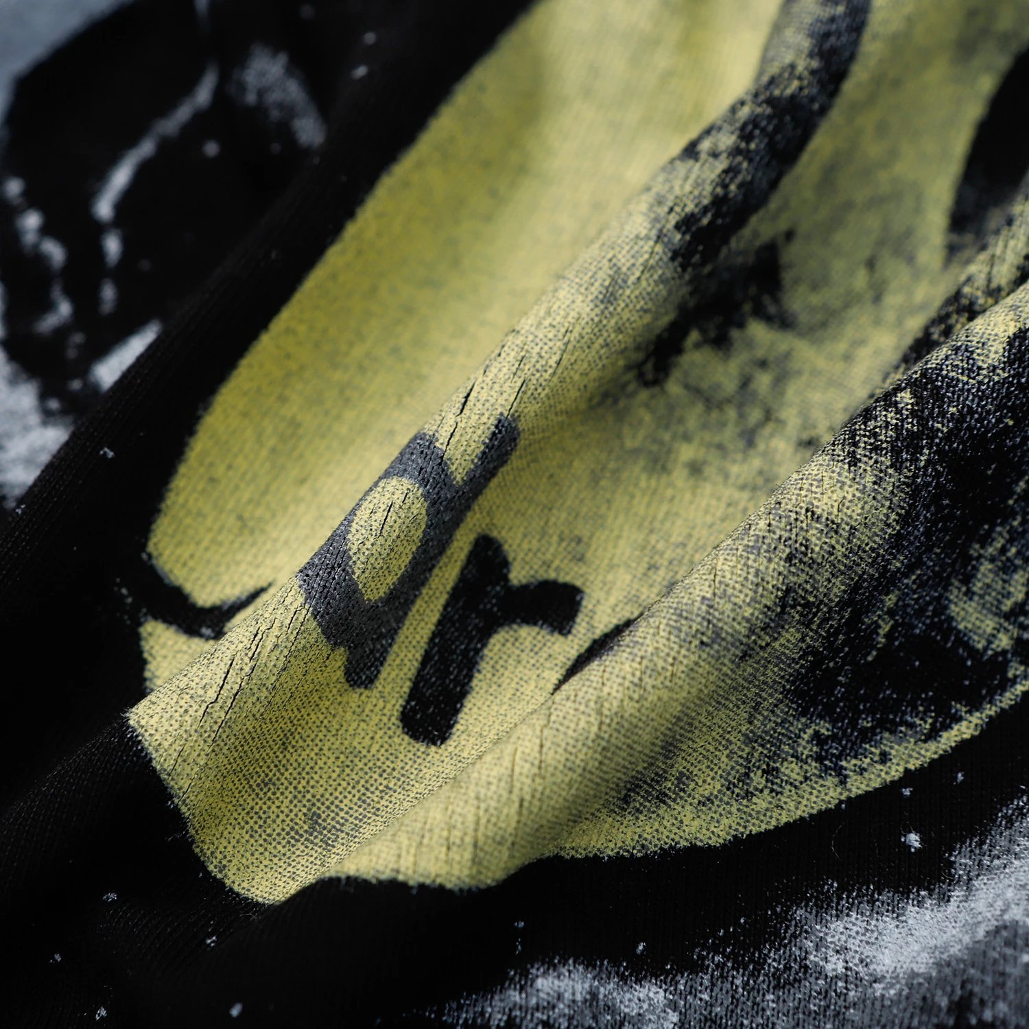 Vintage Washed Wolf Graphic Tee Charcoal - Gallery Image 4 - Detailed View