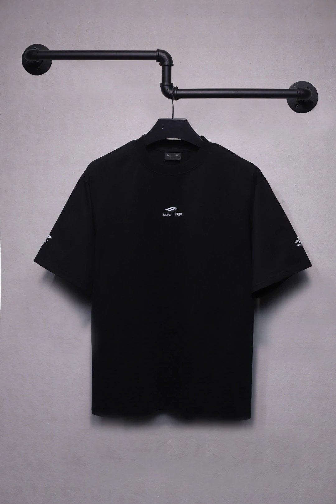 Balenciaga 25SS Micro Logo Black Tee - Balenciaga - Cnfans - $28.39