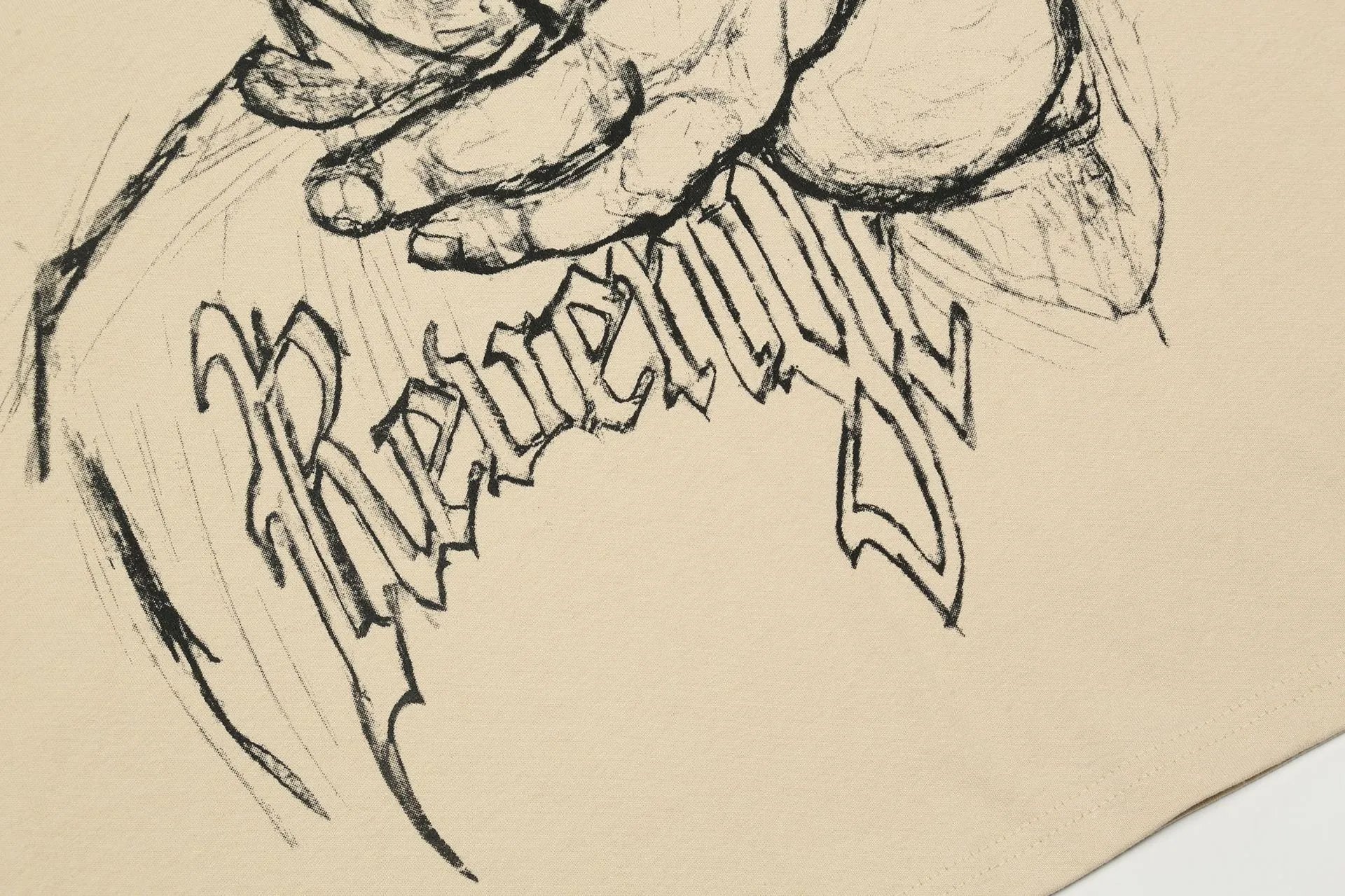 Graphic Tee Beige - Gallery Image 8 - Detailed View