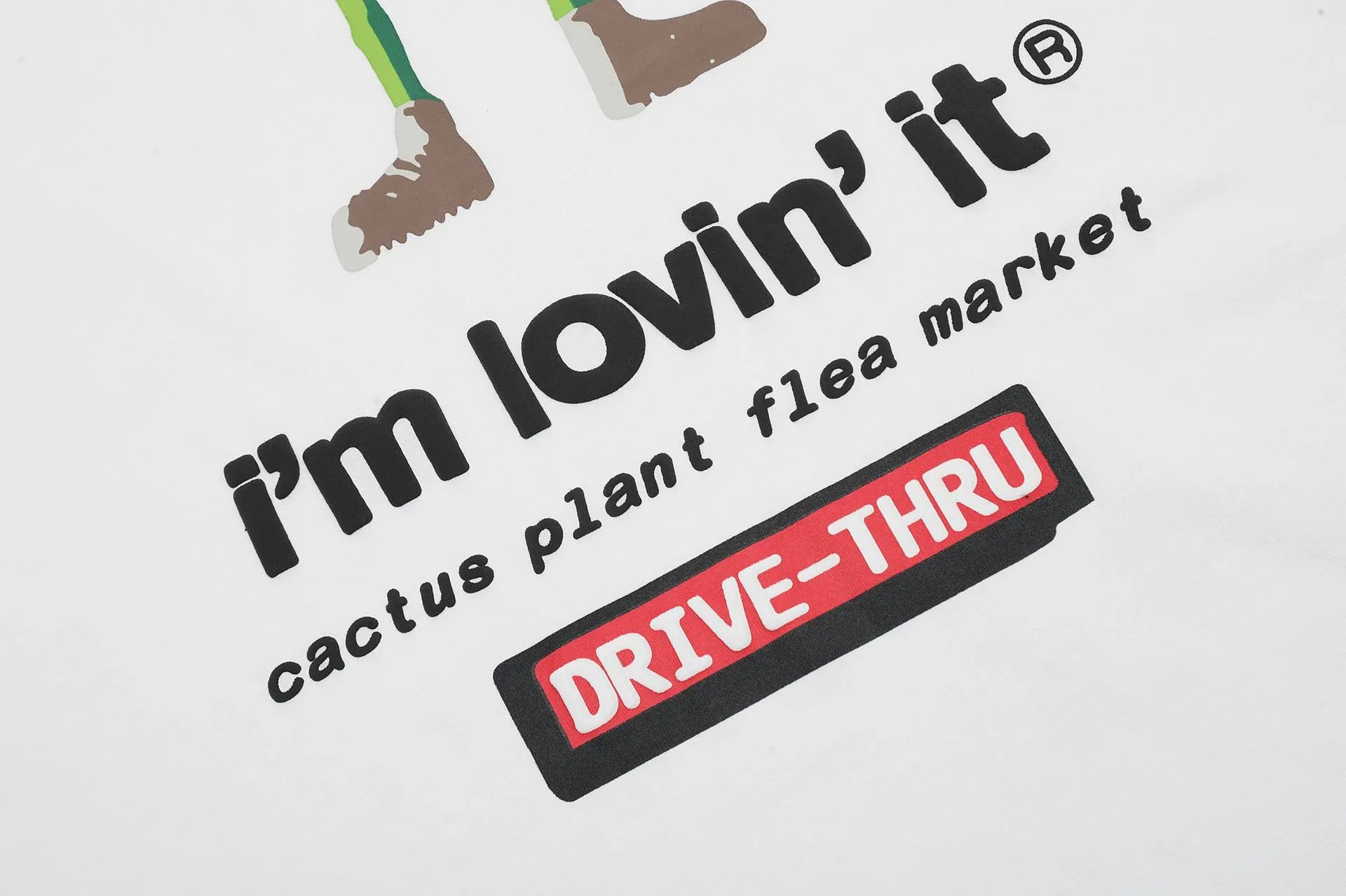 Graphic High Street T-Shirt Ivory - Gallery Image 8 - Detailed View