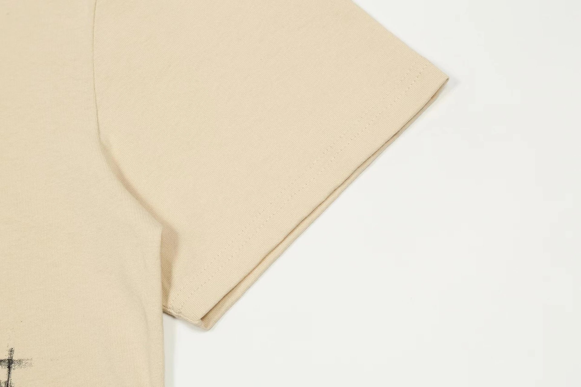 Graphic Tee Beige - Gallery Image 11 - Detailed View