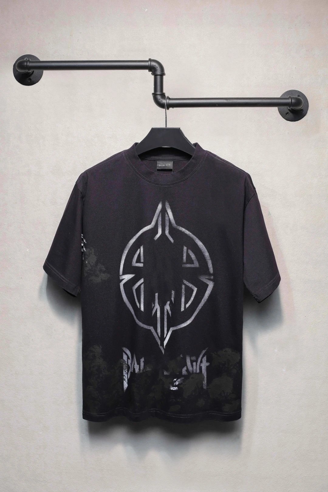 Balenciaga Distressed Tee Dark - Balenciaga - Cnfans - $31.61