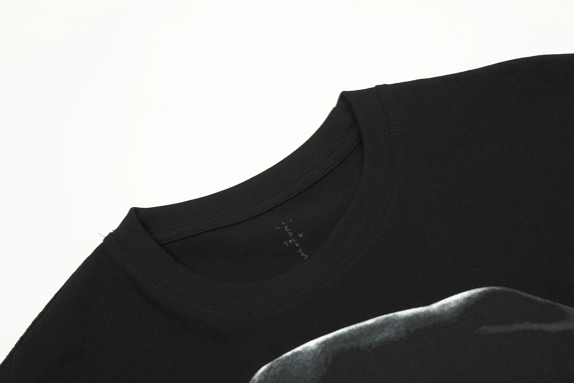 Vintage Graphic Streetwear Cotton Tee Noir - Gallery Image 6 - Detailed View