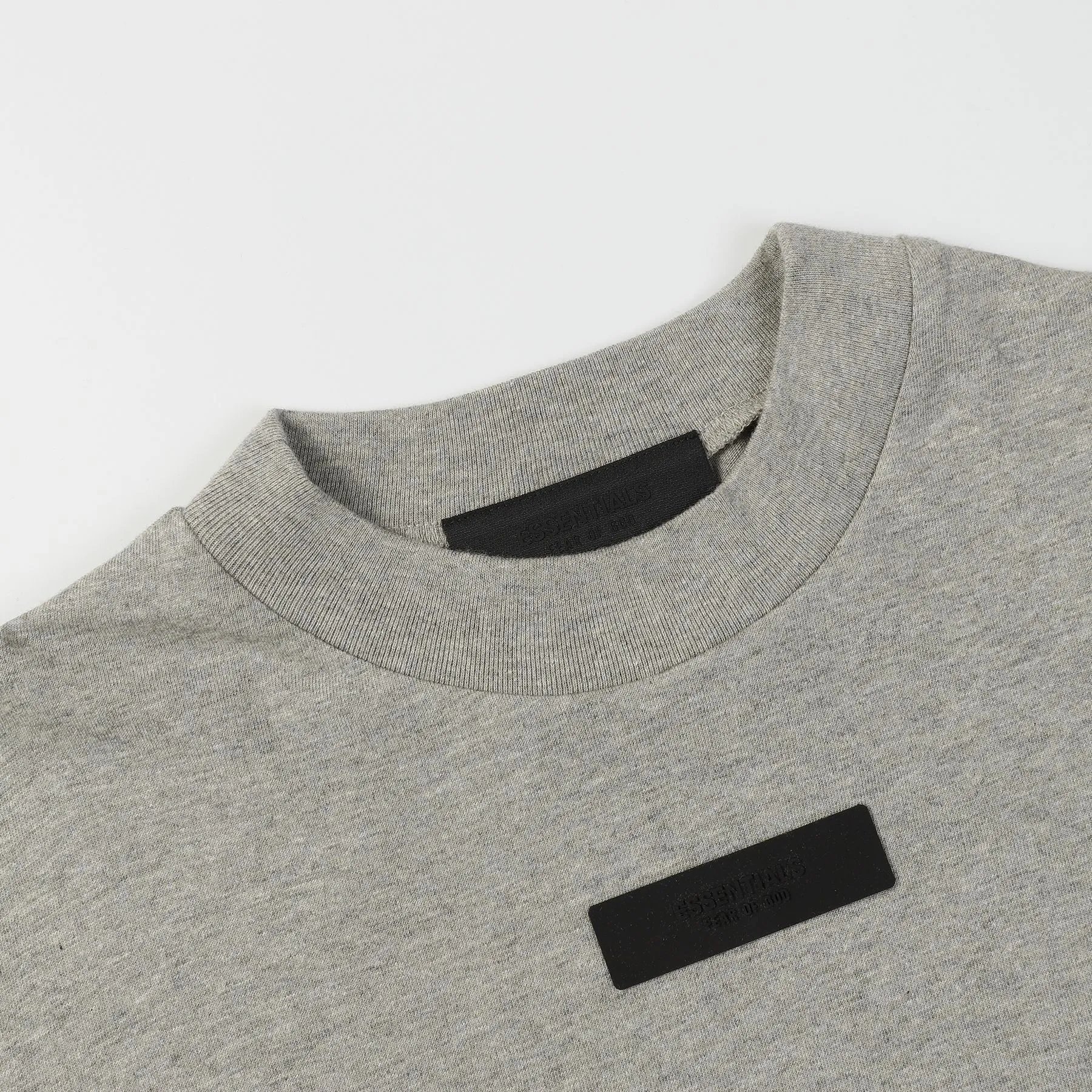 High Street Cotton Tee in Slate - Gallery Image 11 - Detailed View