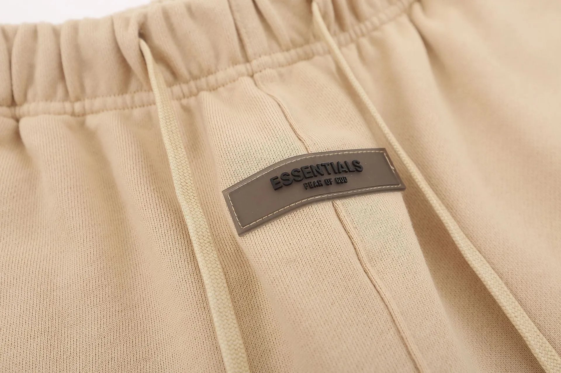 High Street Relaxed Shorts Espresso - Gallery Image 11 - Detailed View