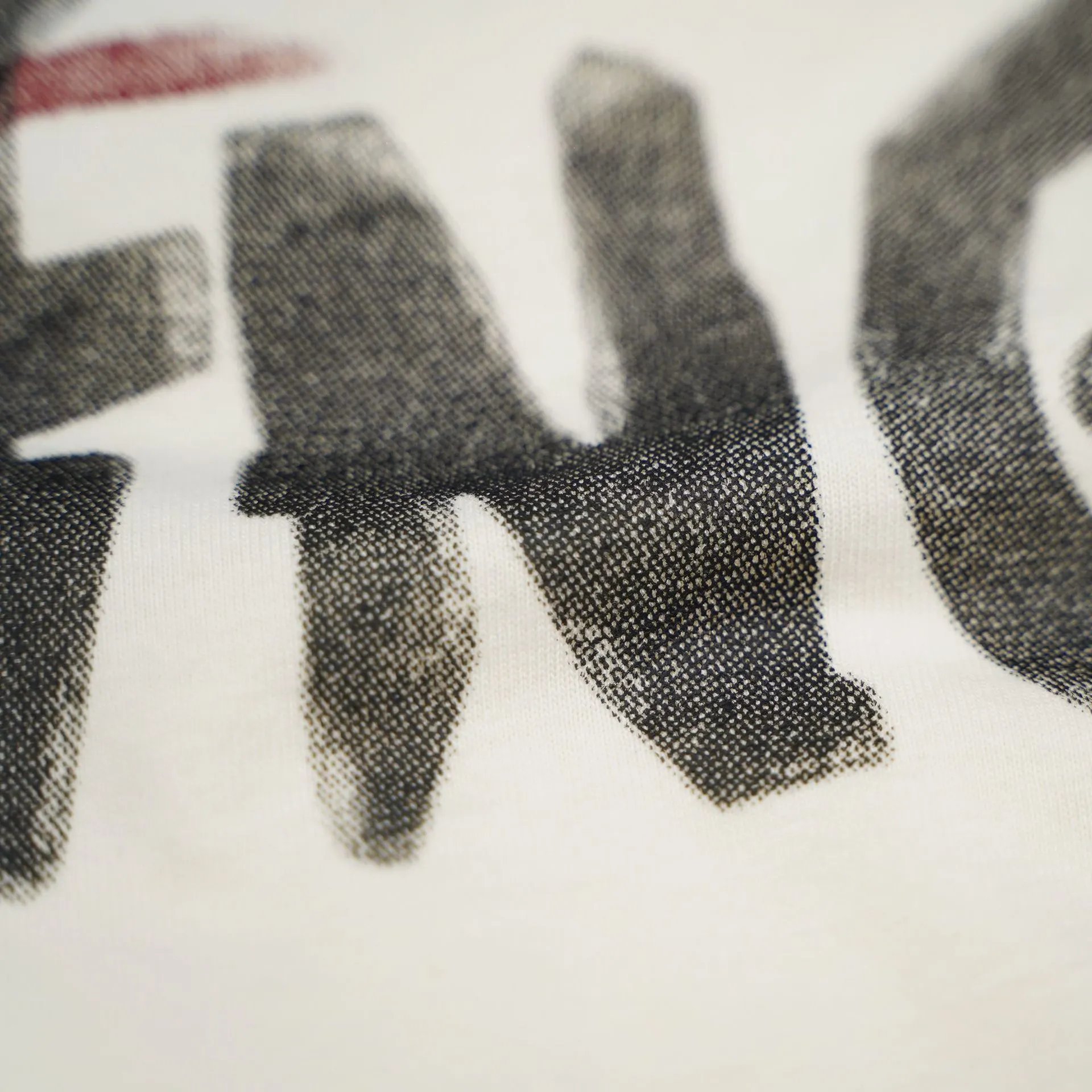 Graffiti Letter Print Streetwear T-Shirt Ivory - Gallery Image 7 - Detailed View