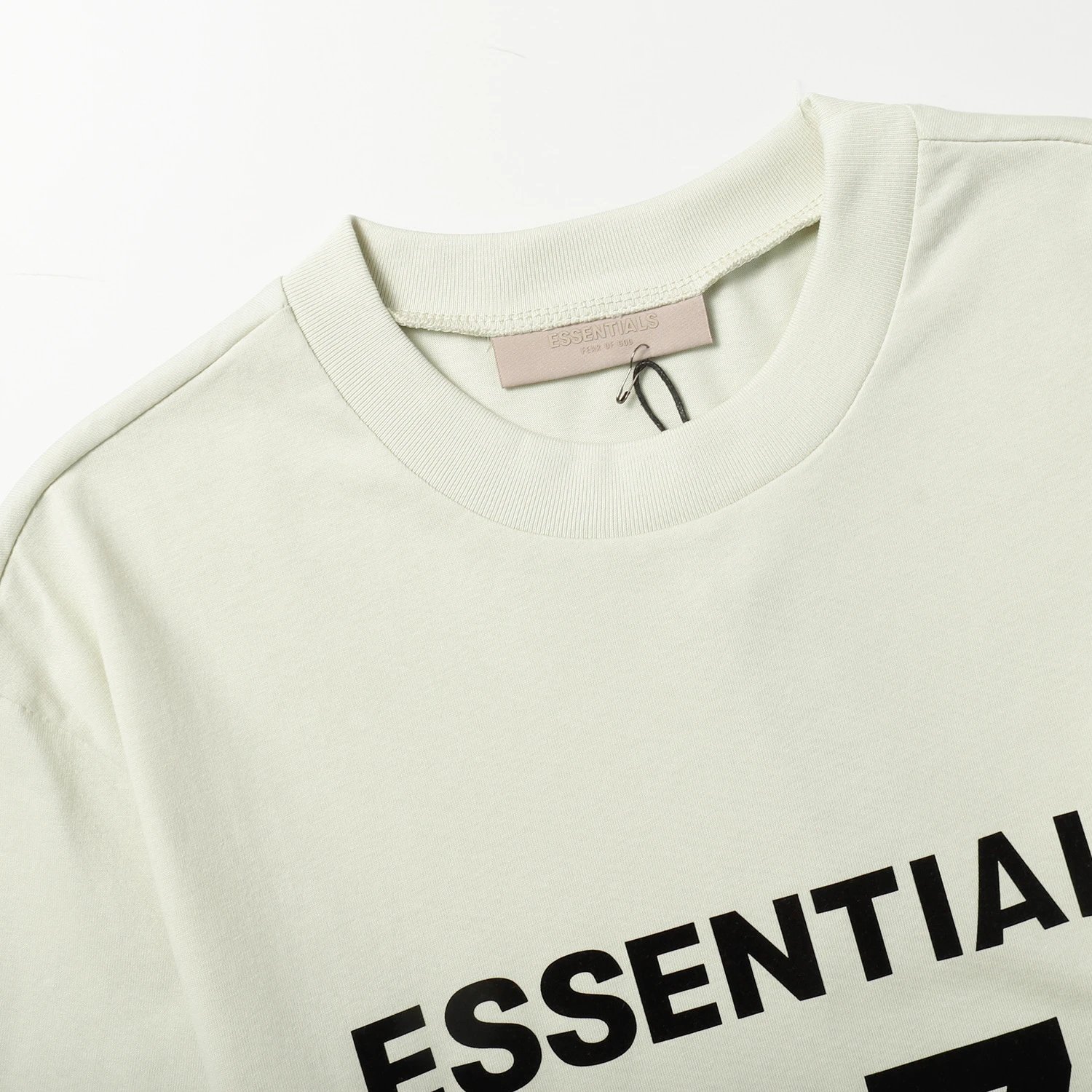 High-Street Tee Ivory - Gallery Image 7 - Detailed View