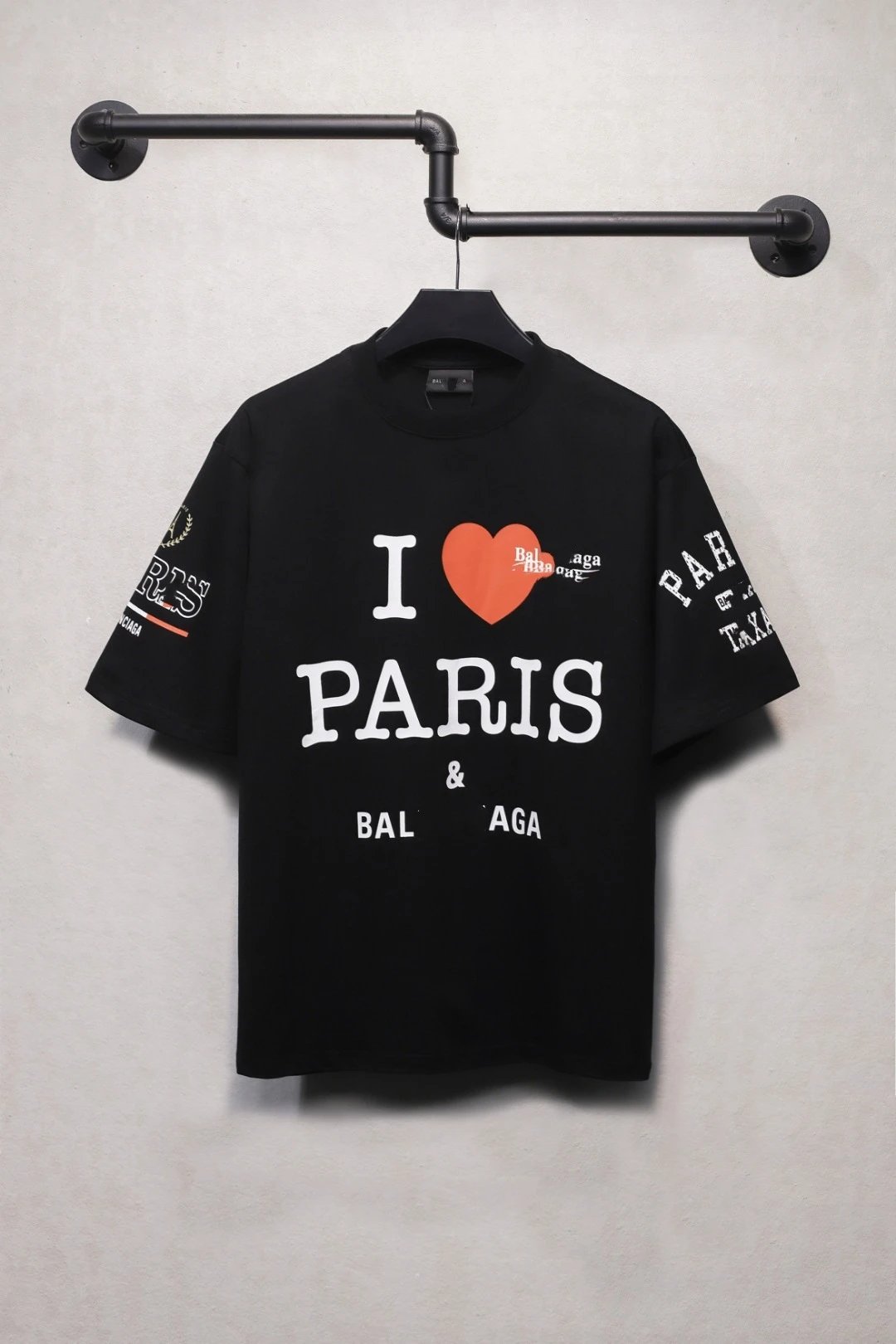Unisex Oversized "I ❤️ Paris" Graphic Tee, Soft Cotton, Onyx - Balenciaga - Cnfans - $30.00